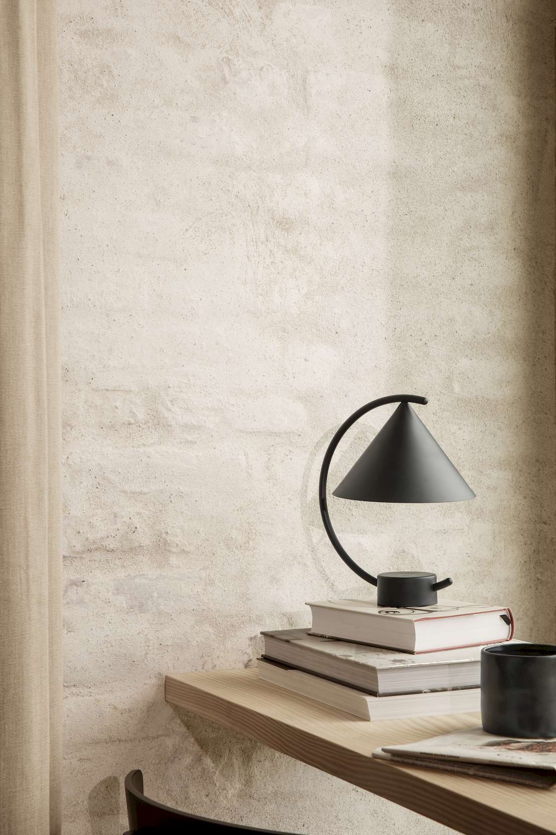 Meridian Table Lamp