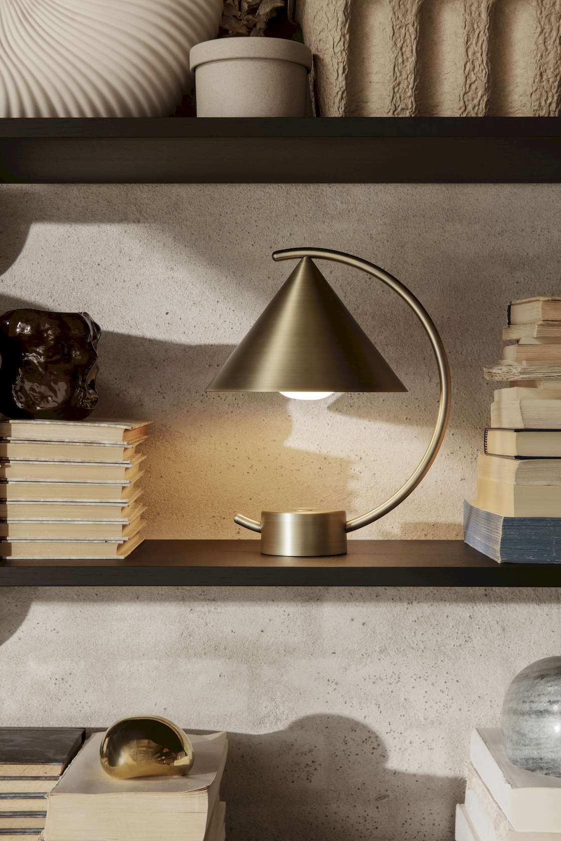 Meridian Table Lamp