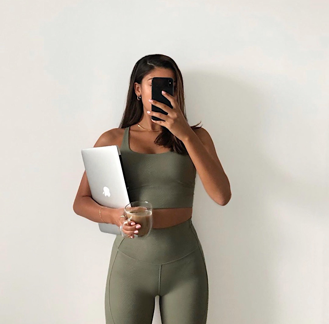 @_emoliveira