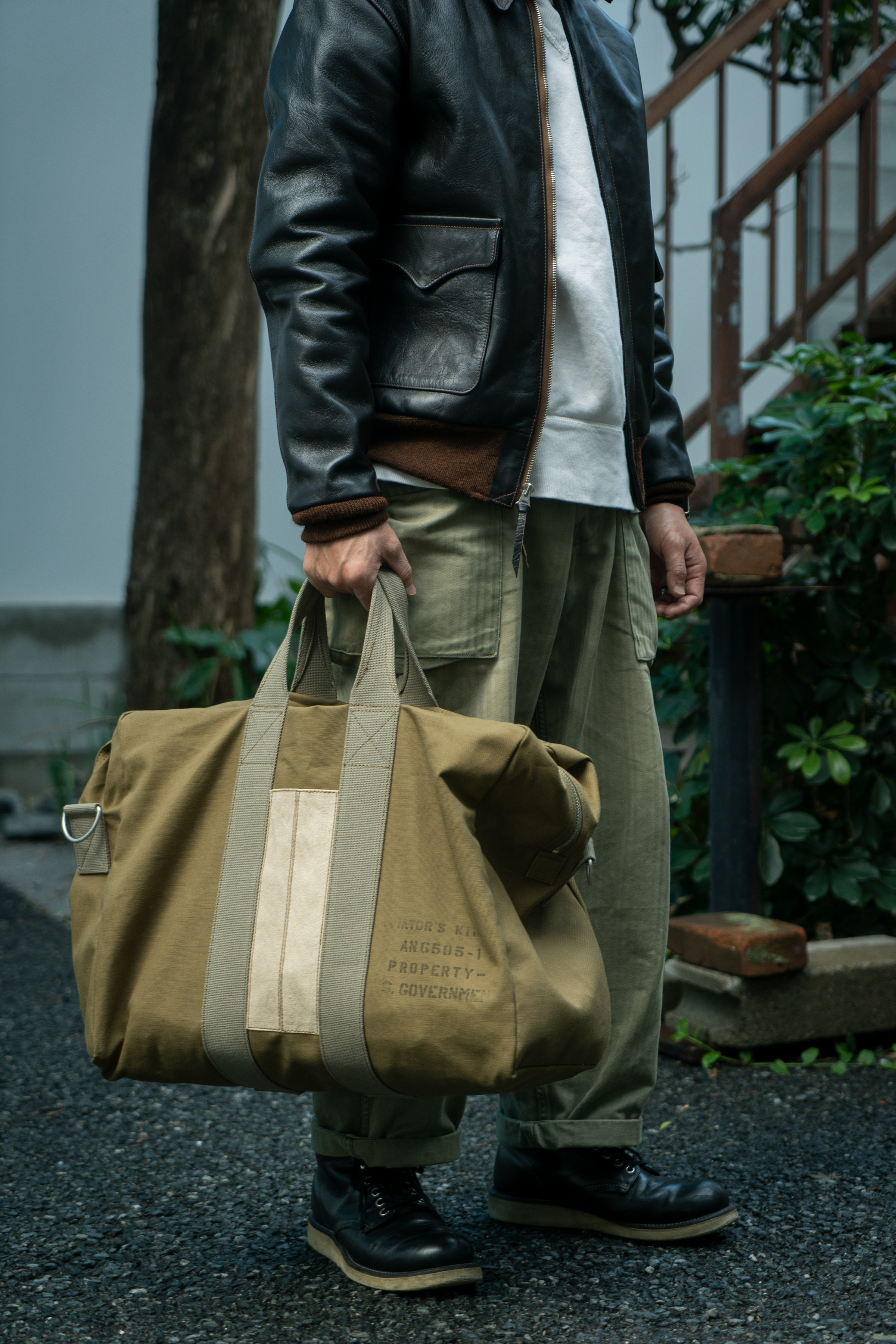 AVIATOR'S KIT BAG 6505-1 Gallery Image