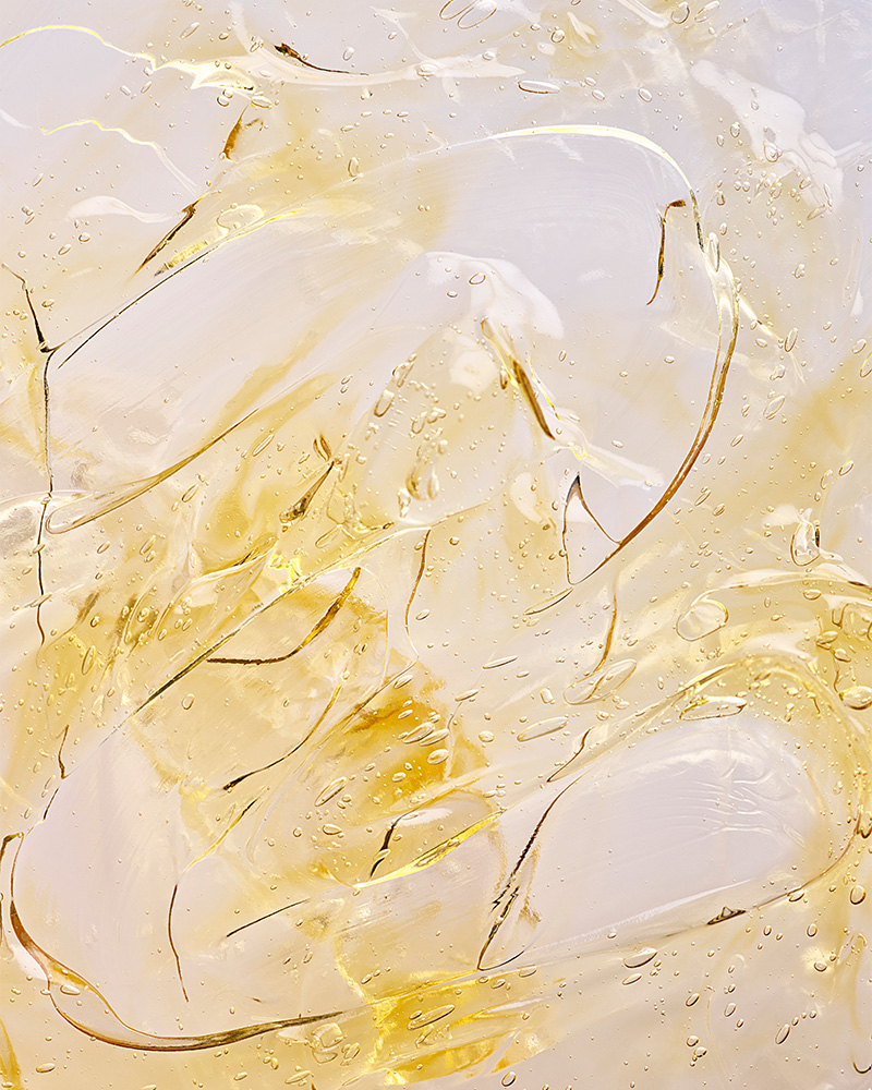 Image of Amyris proprietary ingredient, Squalane, which is 100% plant derived.