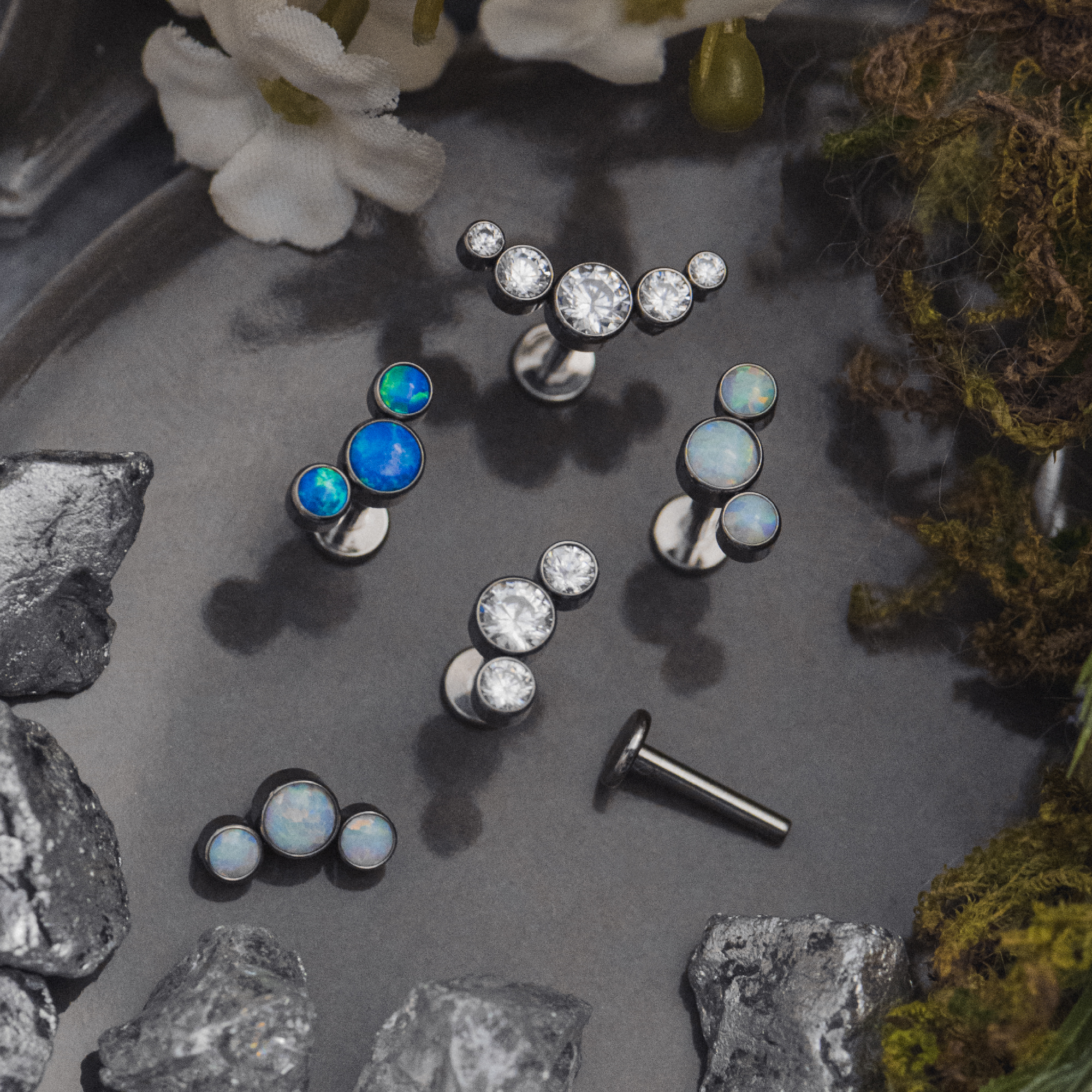  Titanium Internally Threaded Triple Blue Opal Labret Cluster 1.2mm Gauge in Silver
