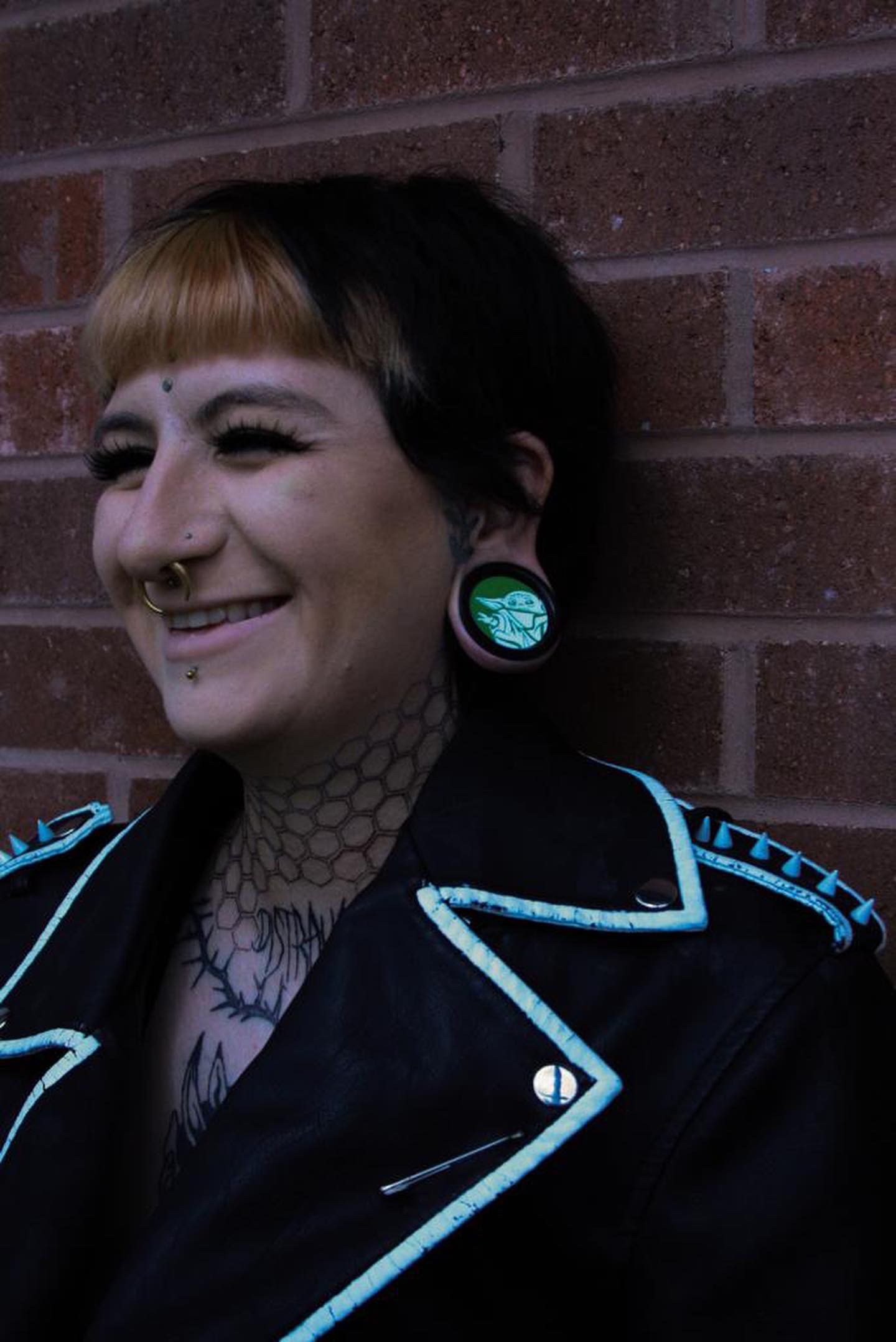  Baby Yoda Plug / Gauge - Light Green & White Inlay Ebony Wood | Convex Double Flare