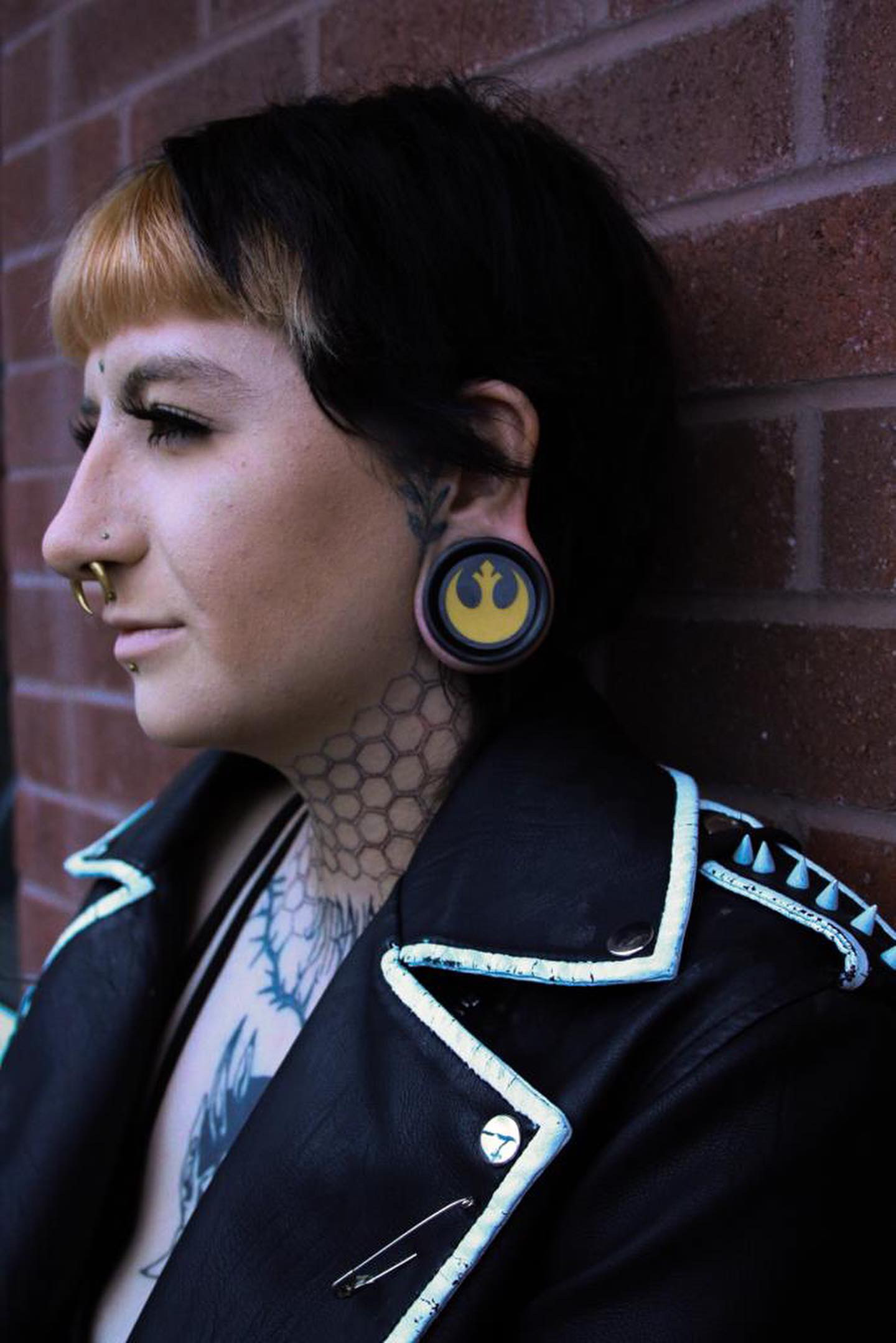 Zelda Triforce Plug / Gauge - Gold & Black Inlay Ebony Wood | Convex Double Flare