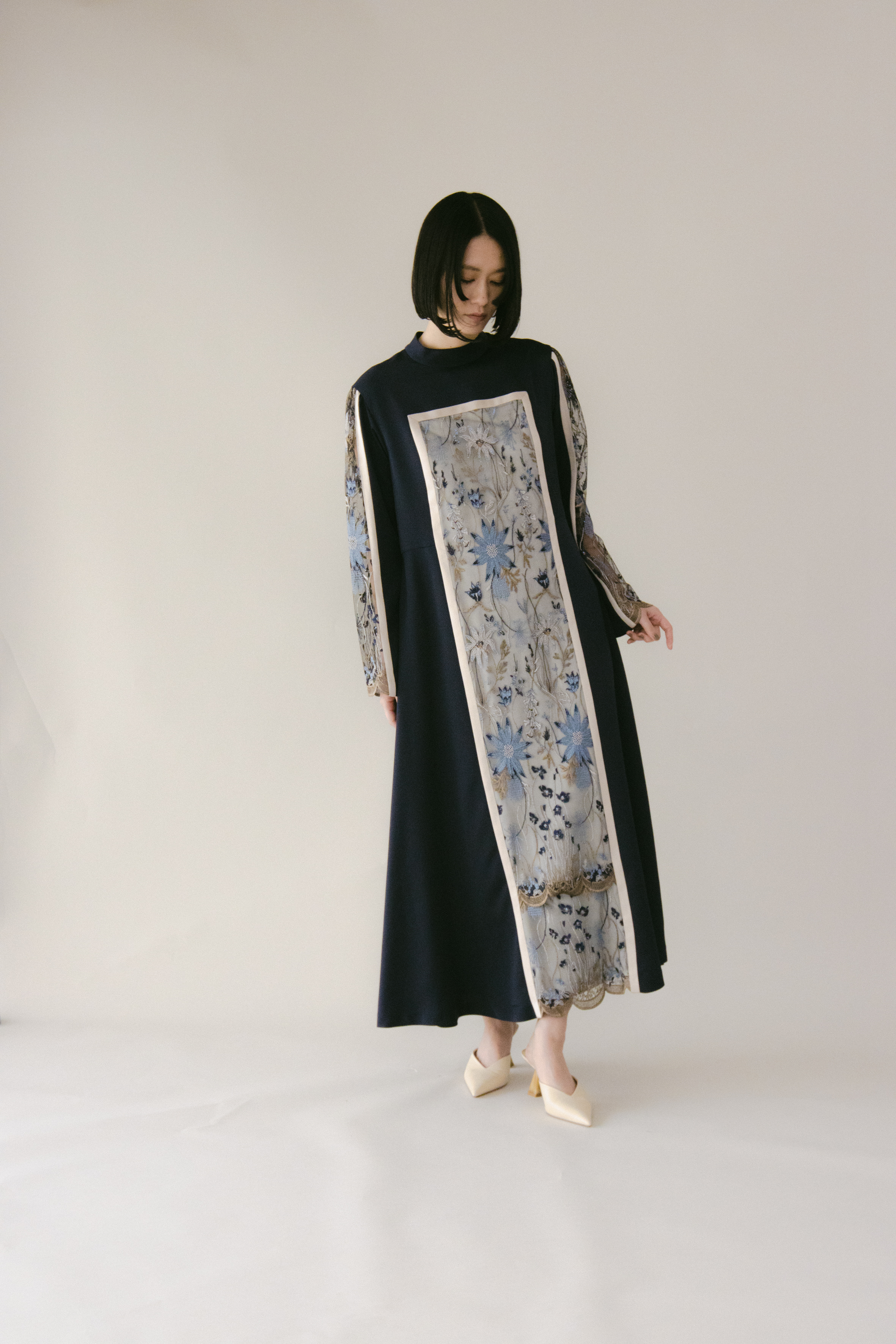 Framed flower dress (Navy) – MURRAL