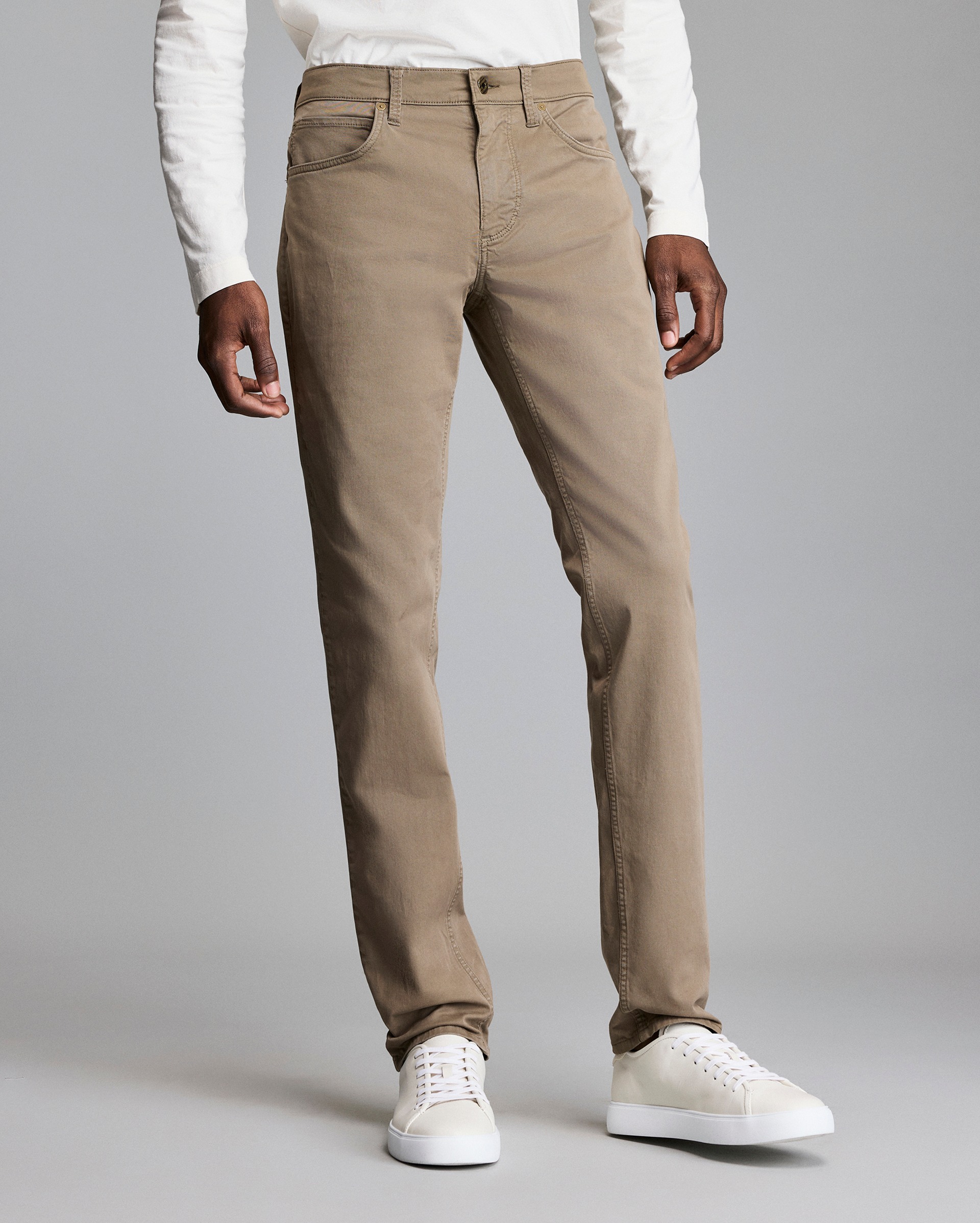 Model shows the fit of the jean.