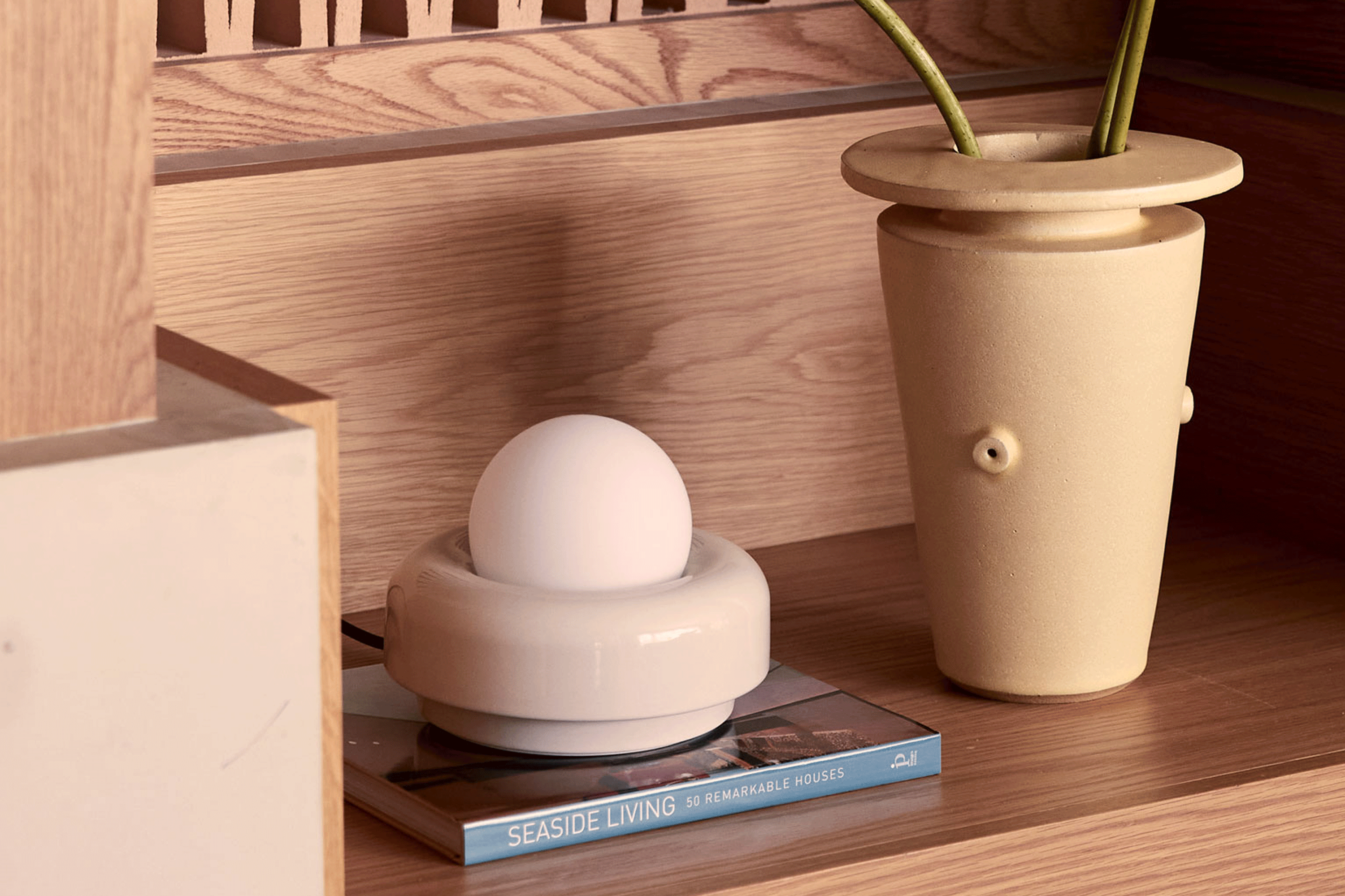 Nelly Table Light Low Oat Jardan