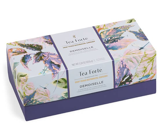 Demoiselle Presentation Box, closed