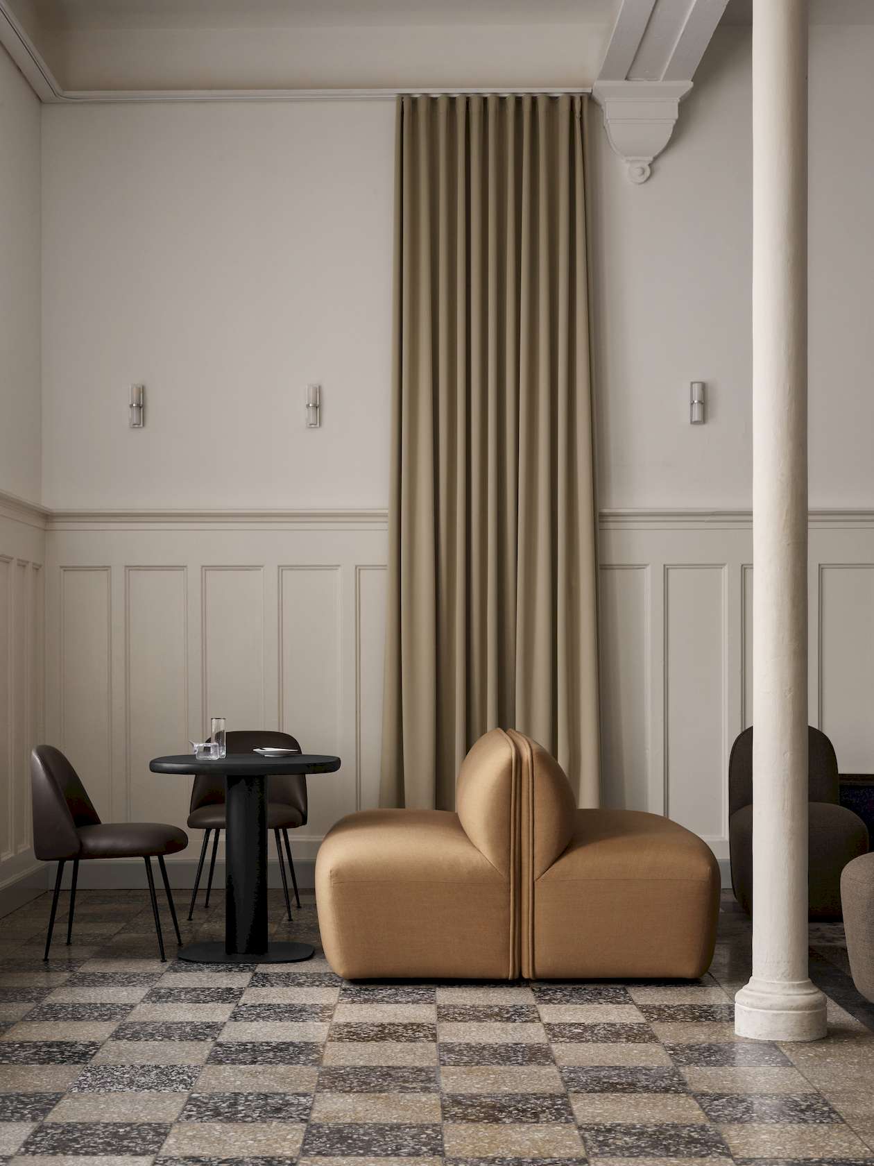 Panorama Dining Table