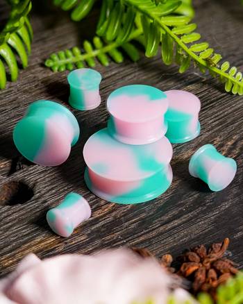 Cute Light Green & Pink Solid Marble Effect Silicone Ear Stretching Plug / Gauge