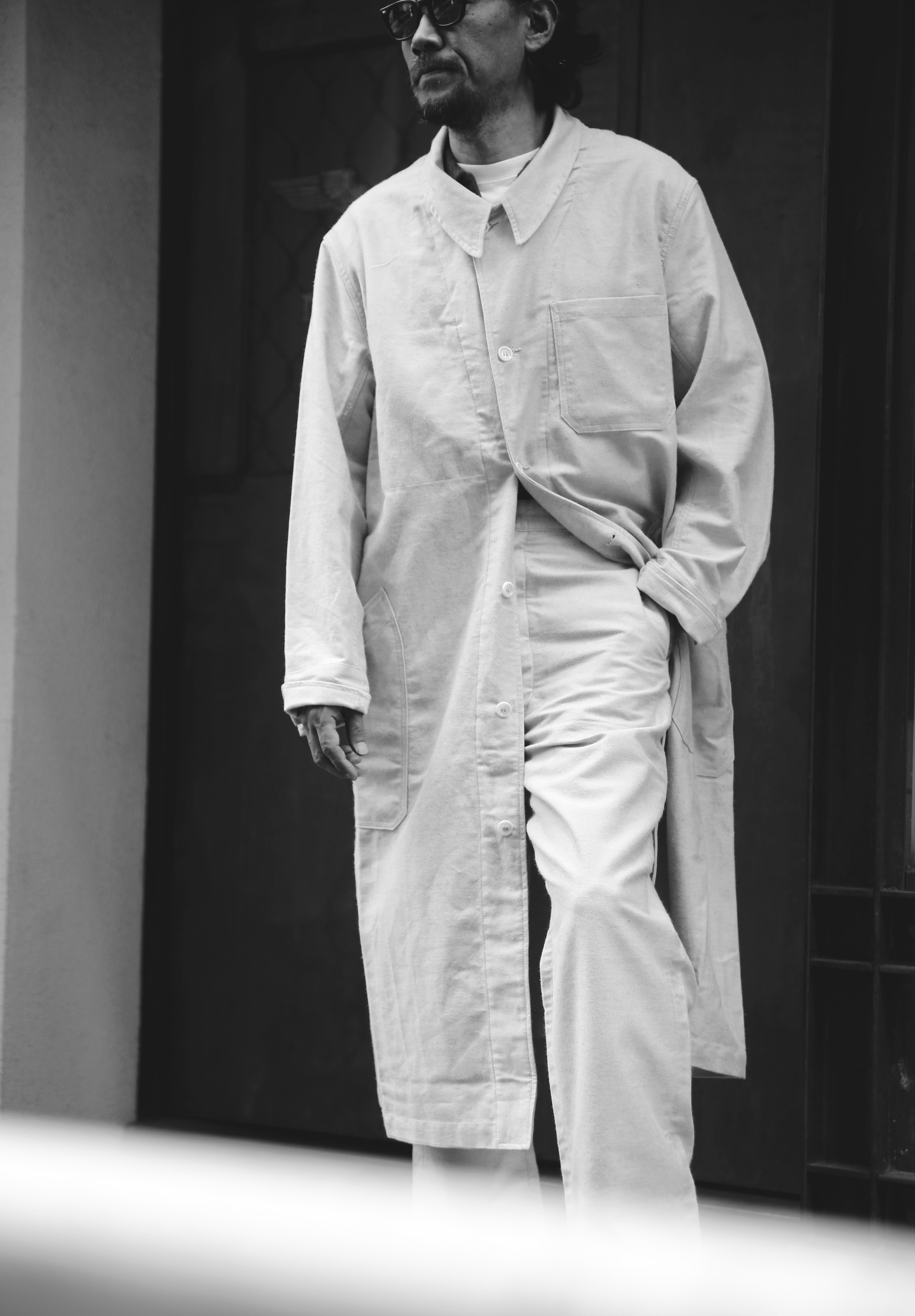 LINEN ATELIER COAT Gallery Image