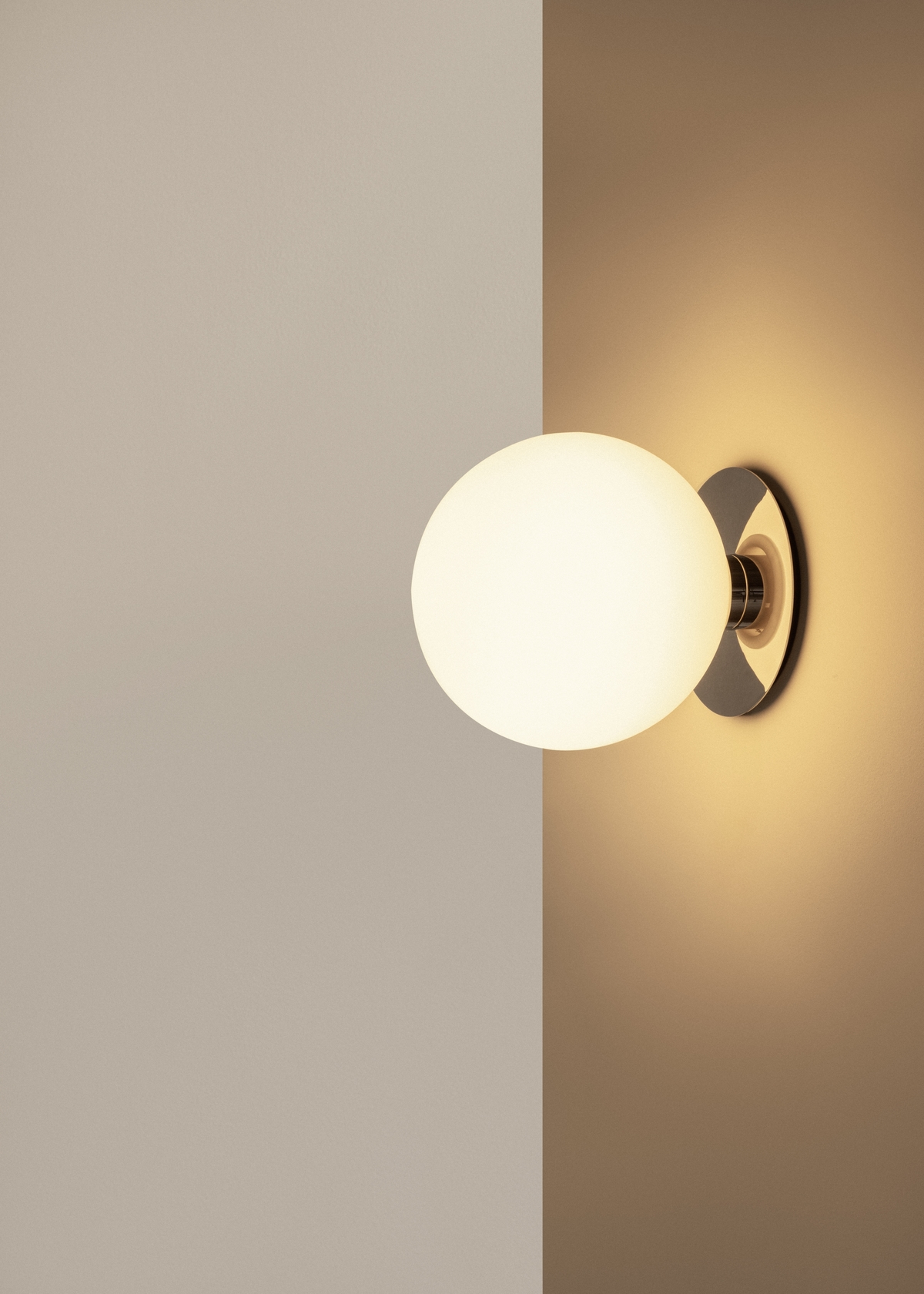 TR Bulb Ceiling/Wall Lamp