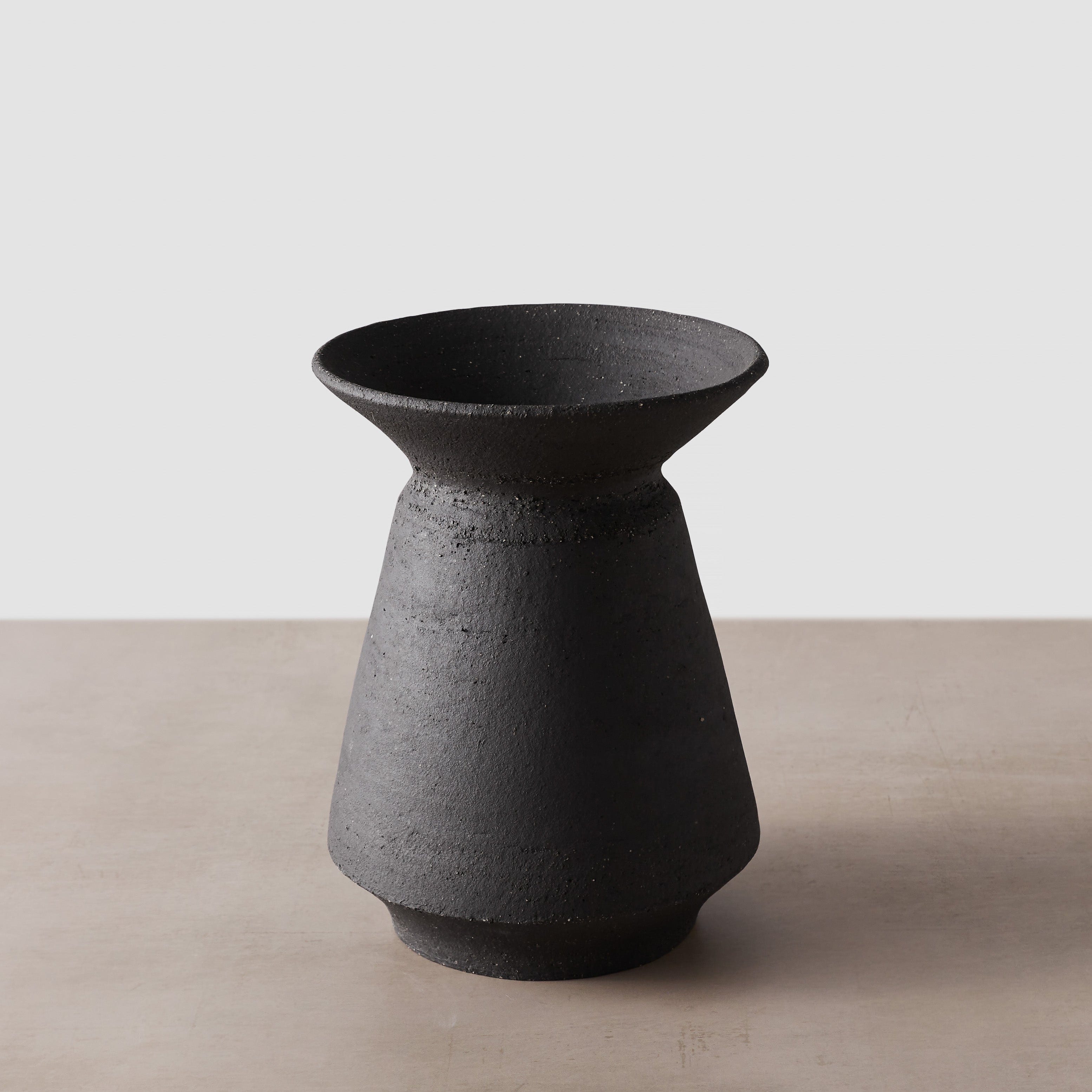 Ceramic vase handcrafted in Chile, white