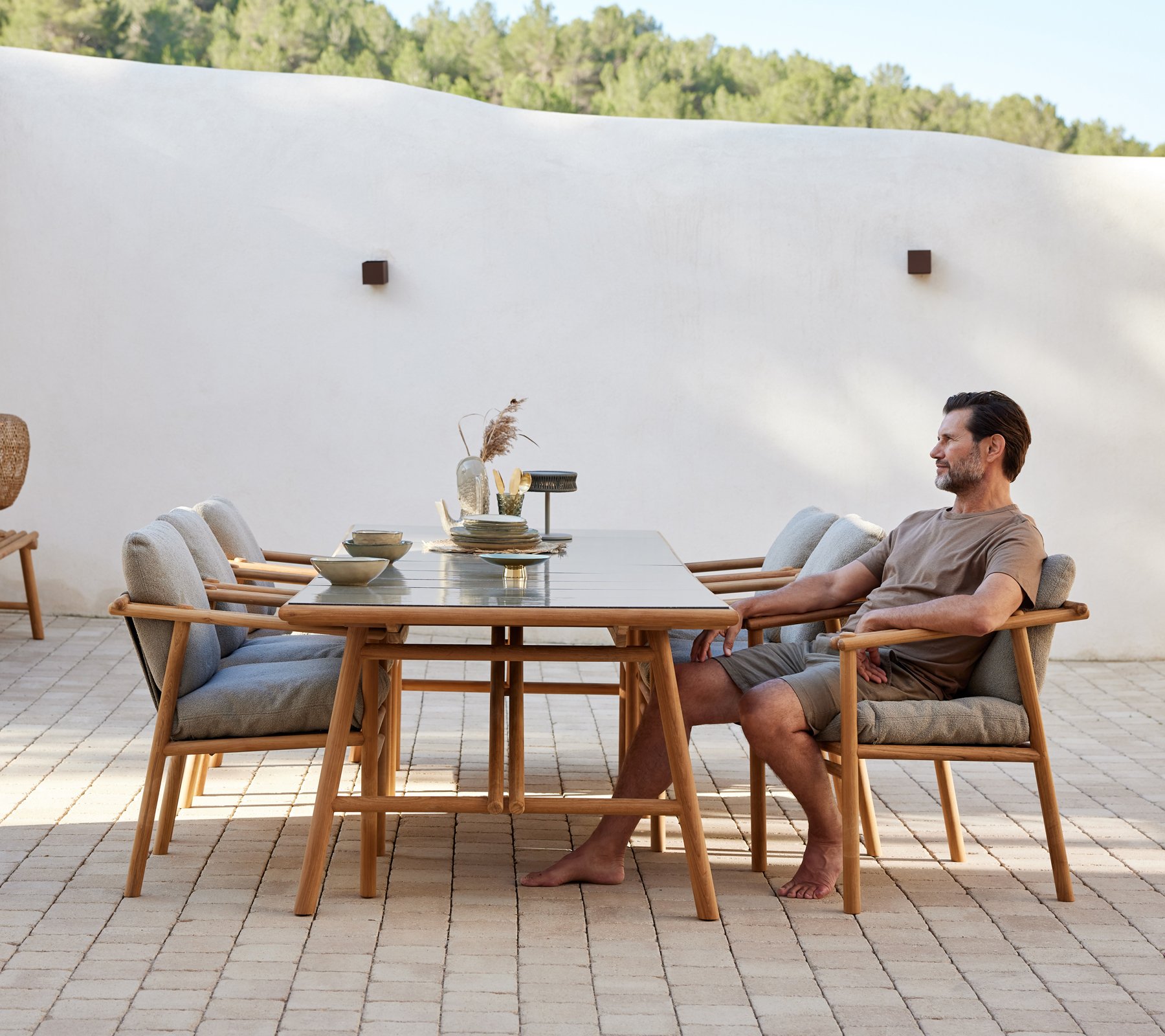 Sticks Dining Table