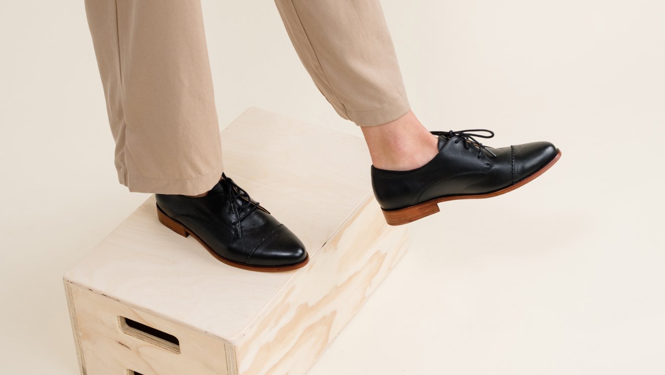 Nisolo Emilia Cap Toe Oxford Black