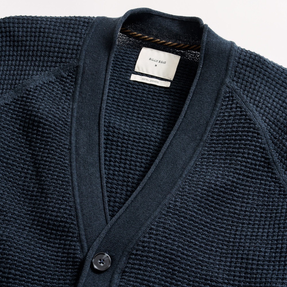 Neckline