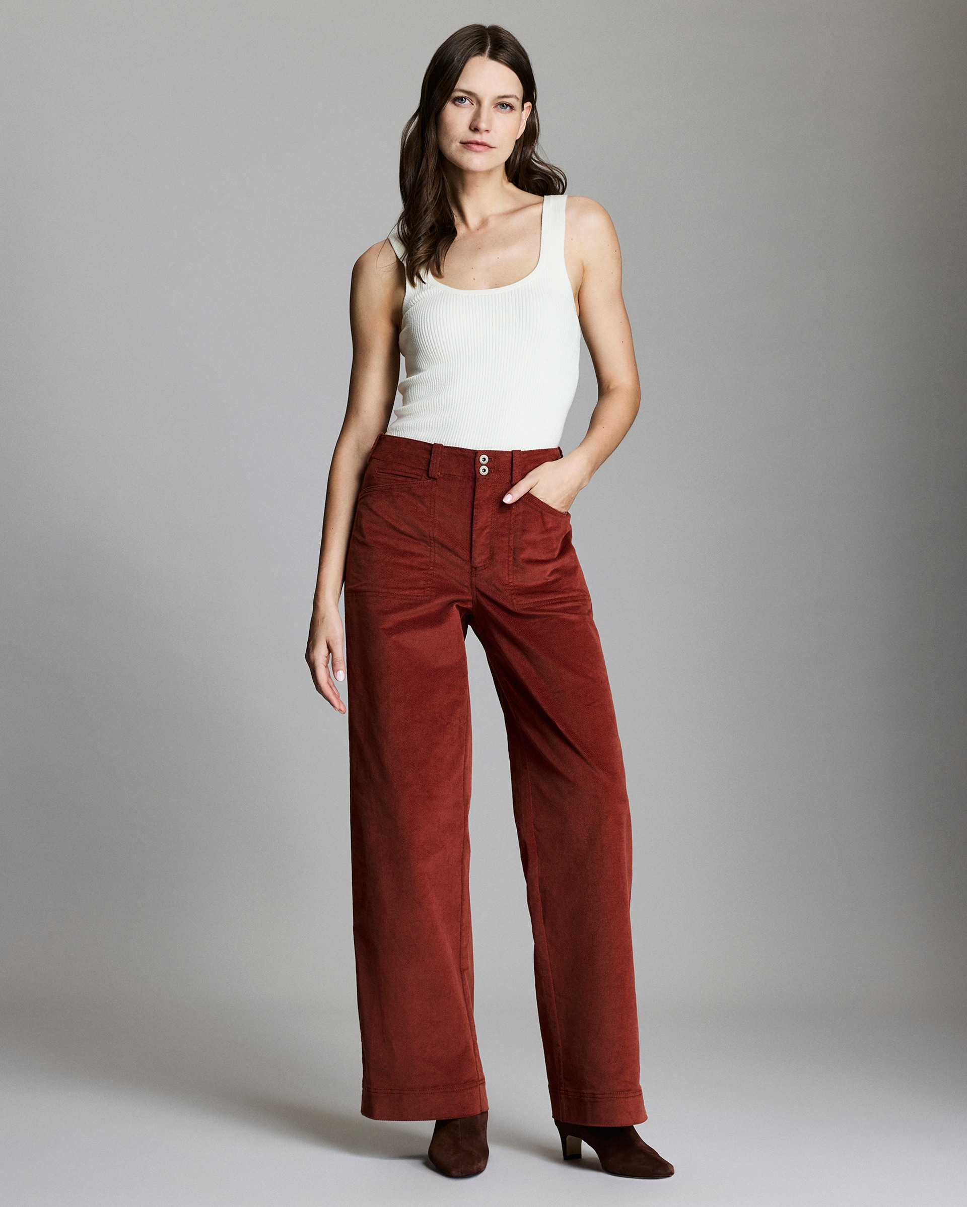 Model shows the fit of the pant.