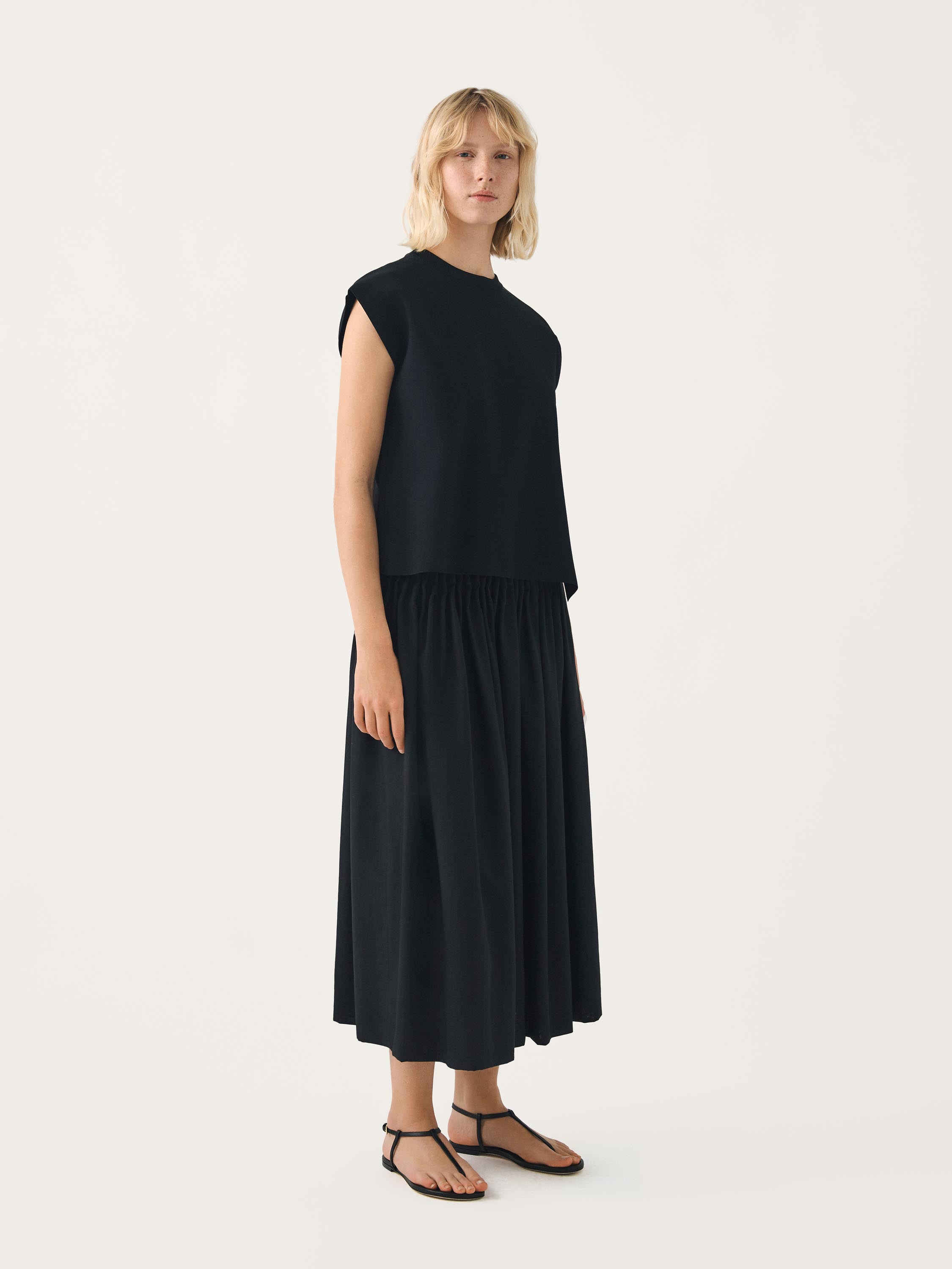 SATHYA tuck pleat skirt