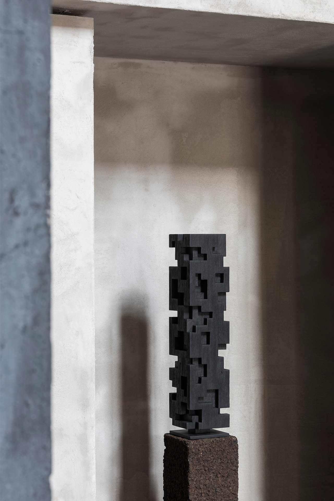 Ethnicraft Teak Colonne Sculpture