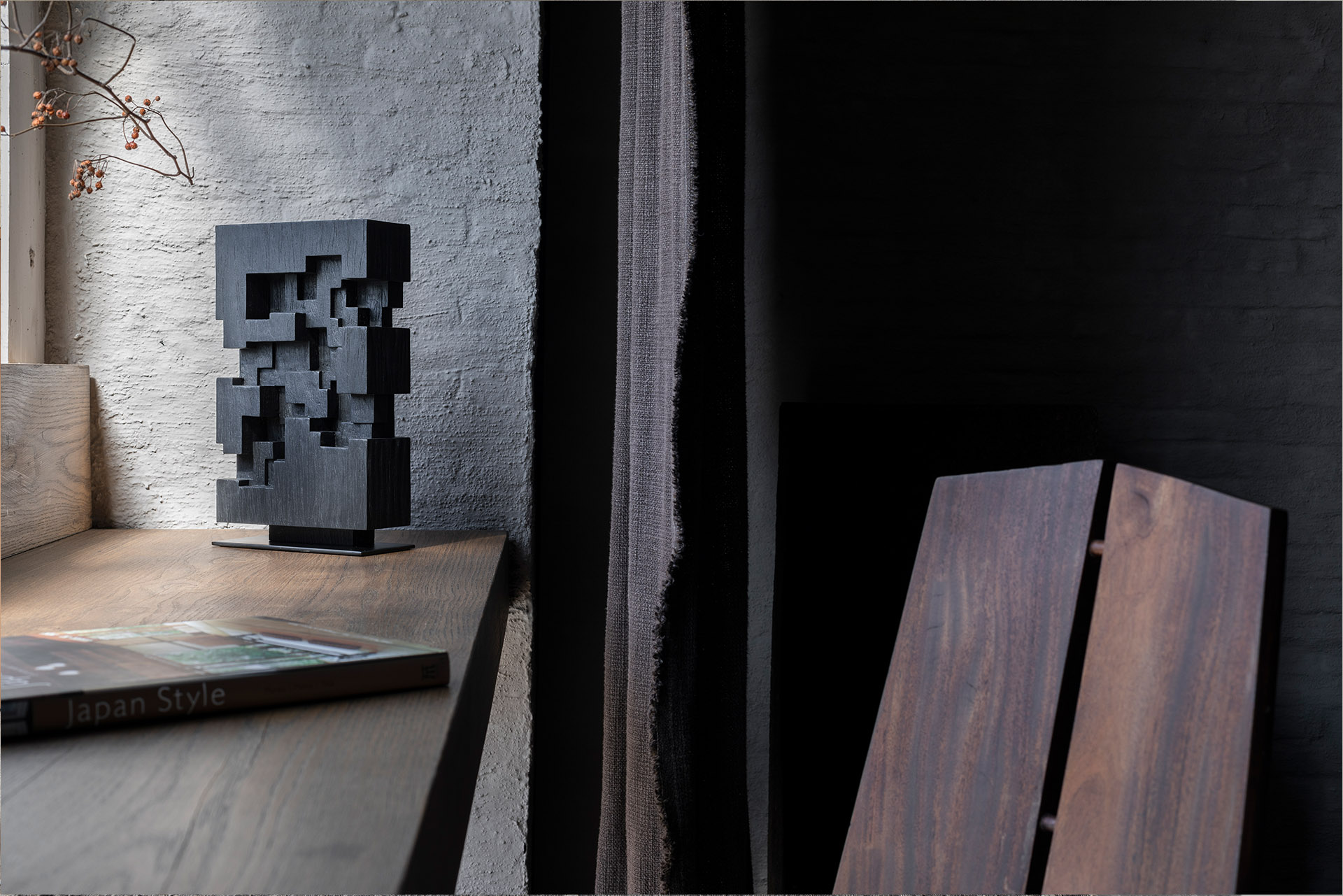 Ethnicraft Teak Stele Sculpture