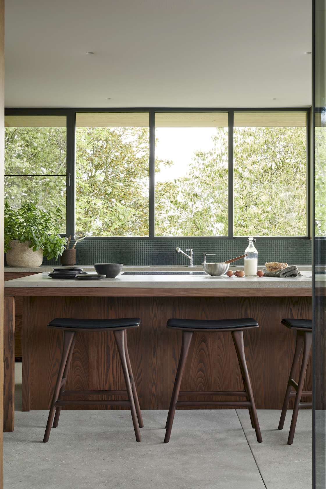 Ethnicraft Teak Osso Counter Stool - Leather