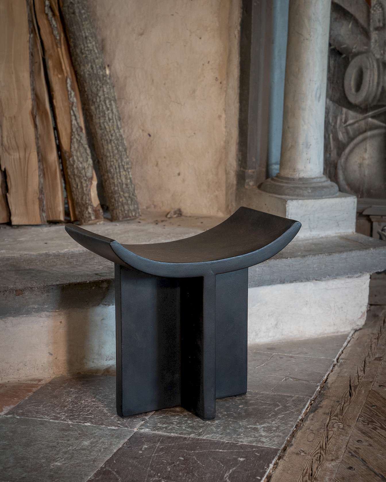 Brutus Stool