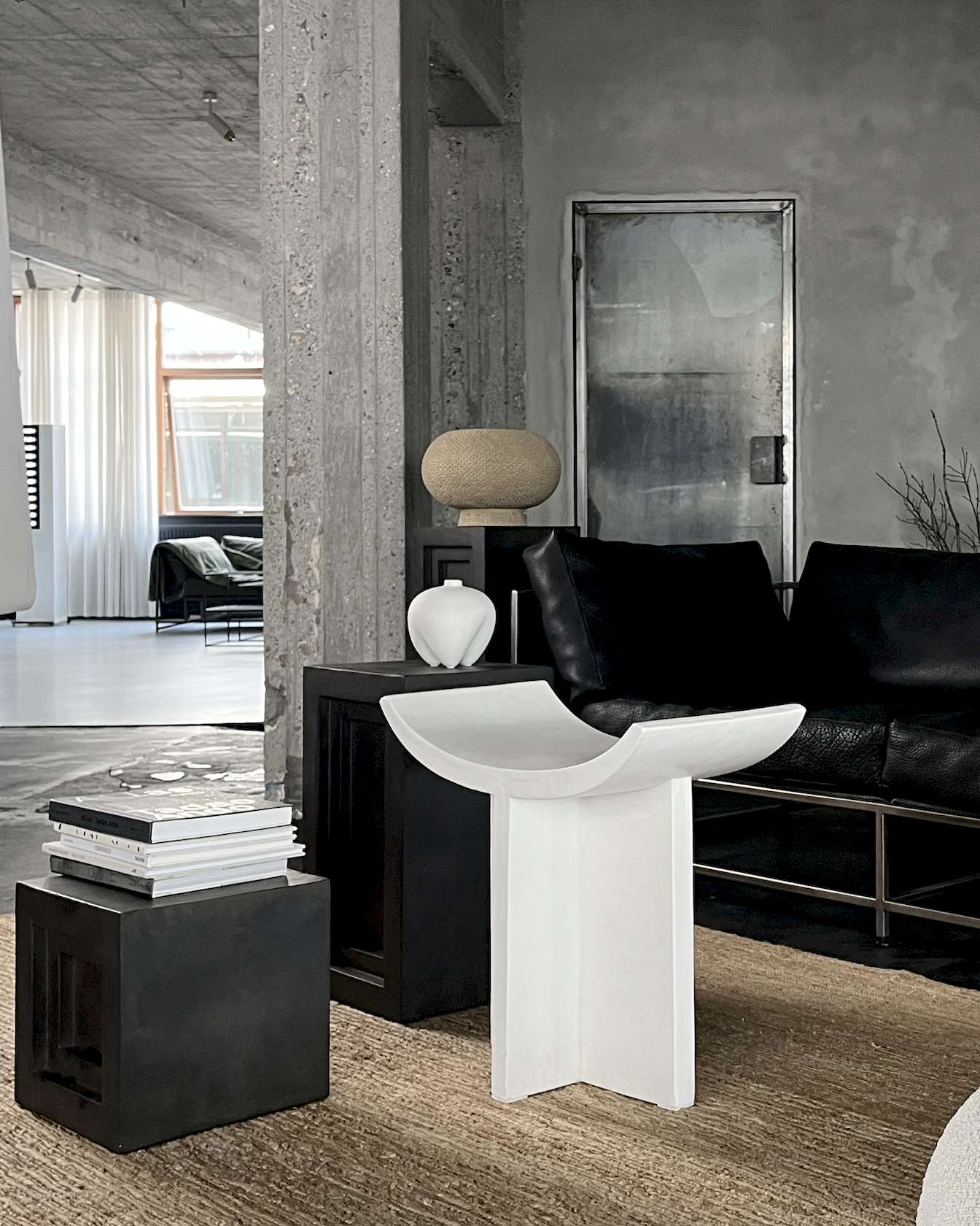 Brutus Stool