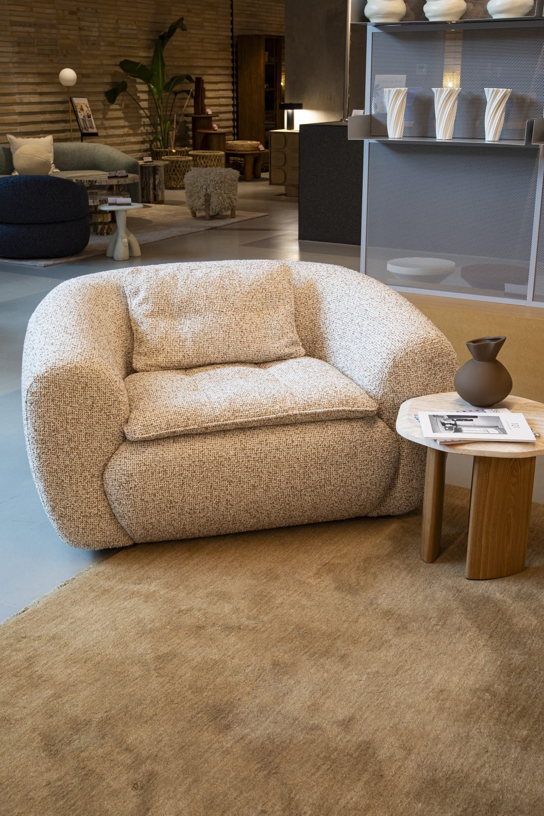 Petra Lounge Chair