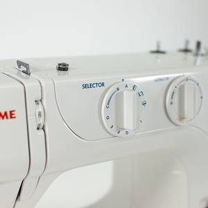 Janome J3-18 Sewing Machine Easy to use controls
