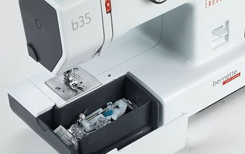 Bernette B35 lots of extra accessories