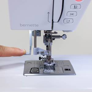 Bernette B77 Sewing Machine Needle Threader