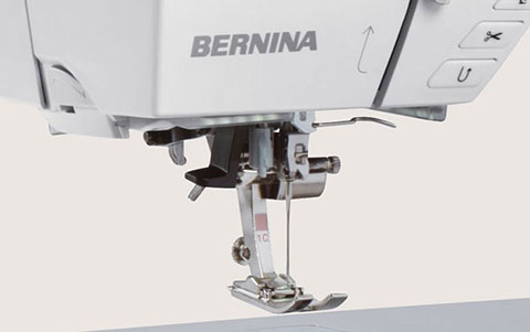 The Bernina 735 automatic features save time