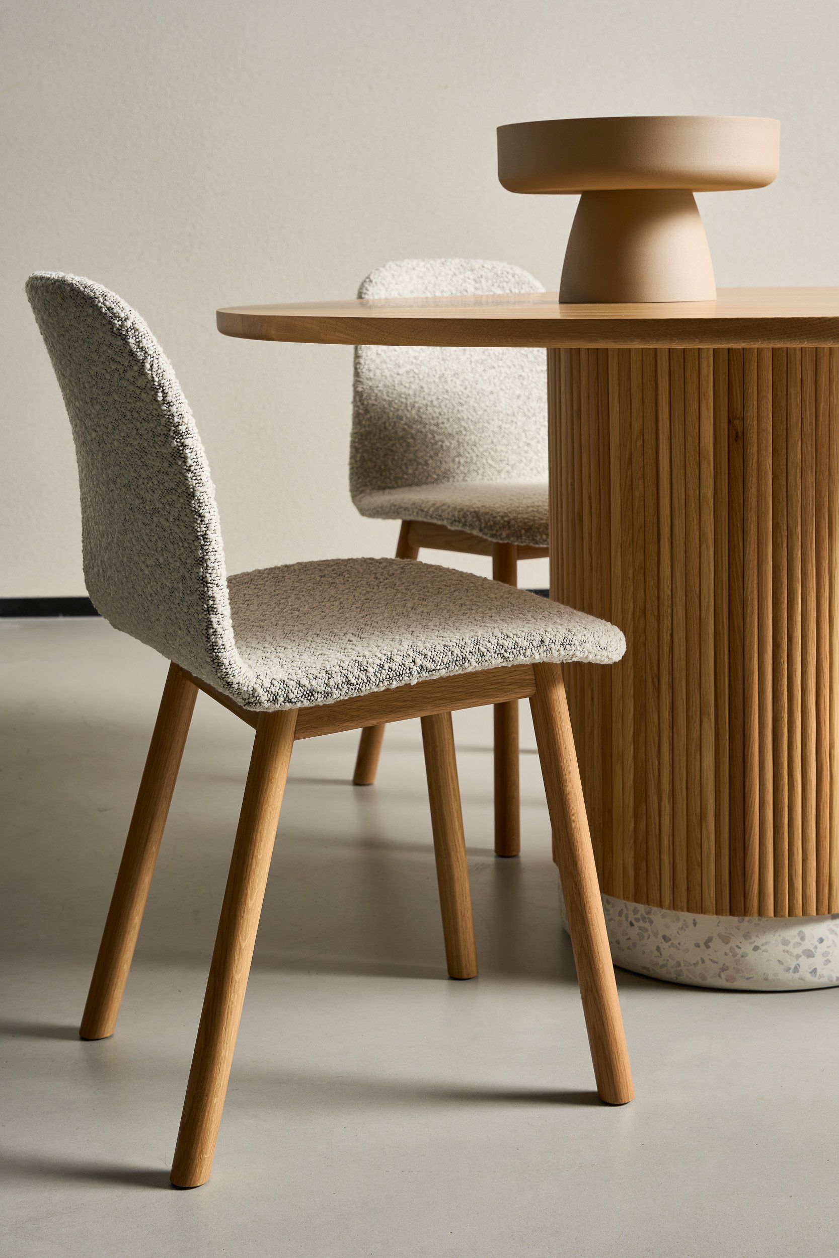 Com V1 Dining Chair - Milk-Bigello 0002 - Light Oak - Floor Stock