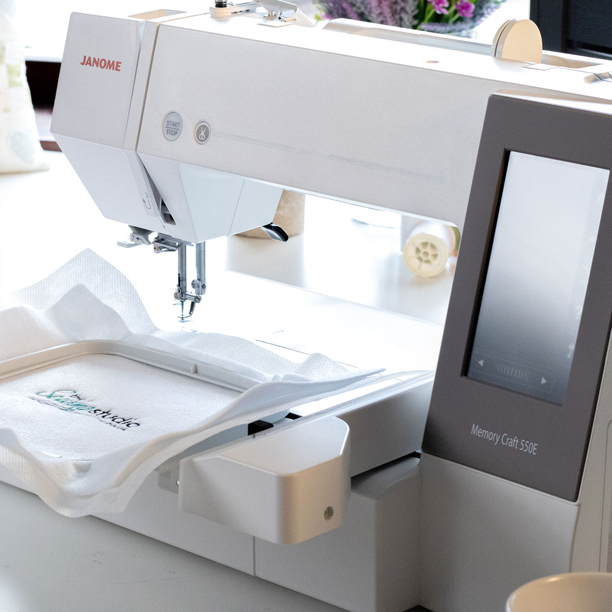 Janome Memory Craft 550E Large Work Area