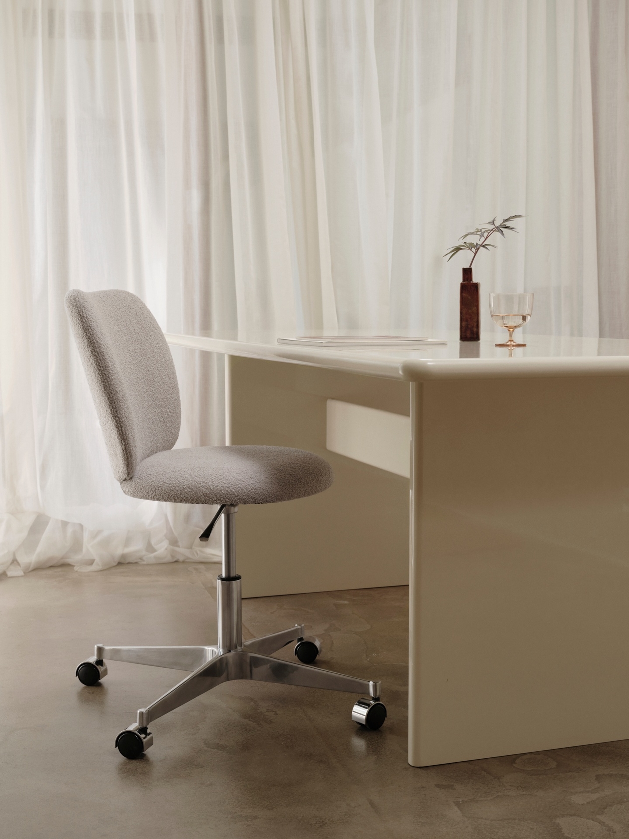 Koa Vase - Red Brown