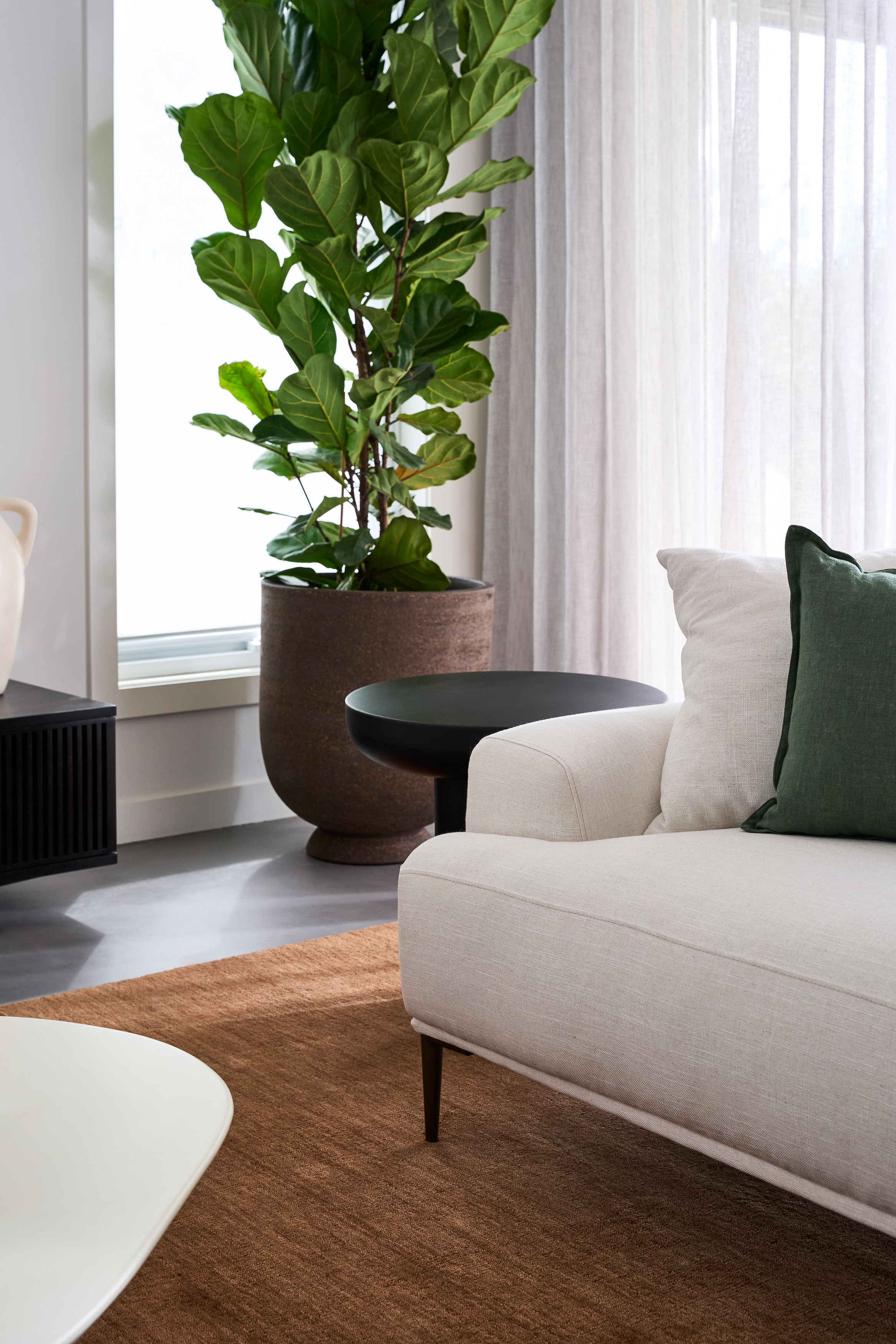 Brooklyn Side Table - Ivory Concrete - Floor Stock