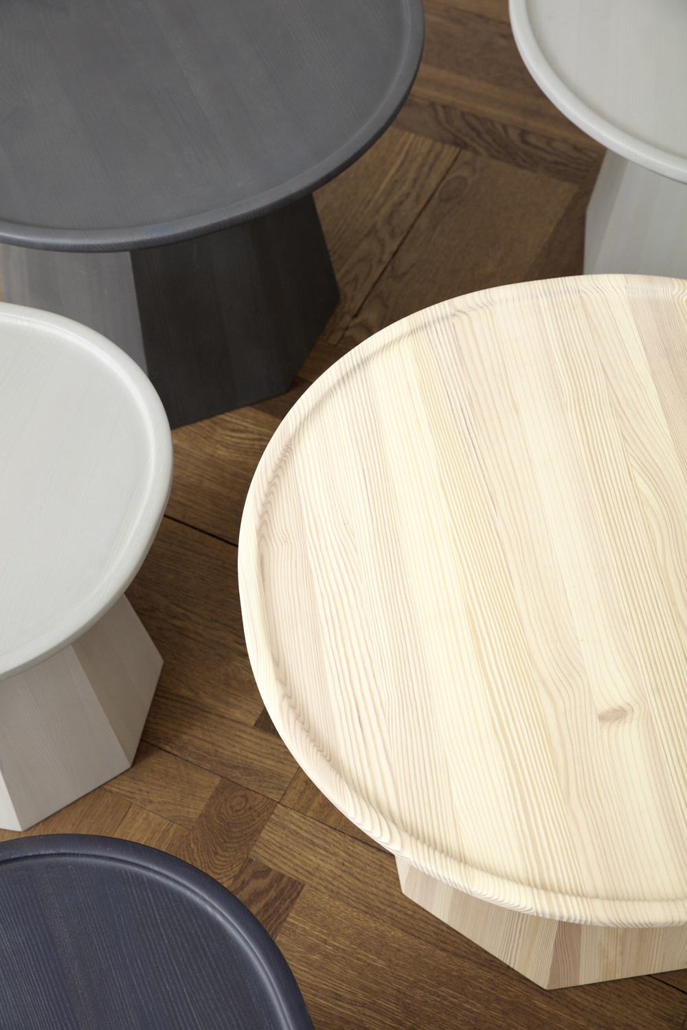 Pine Table Small - Dark grey - Floor Stock