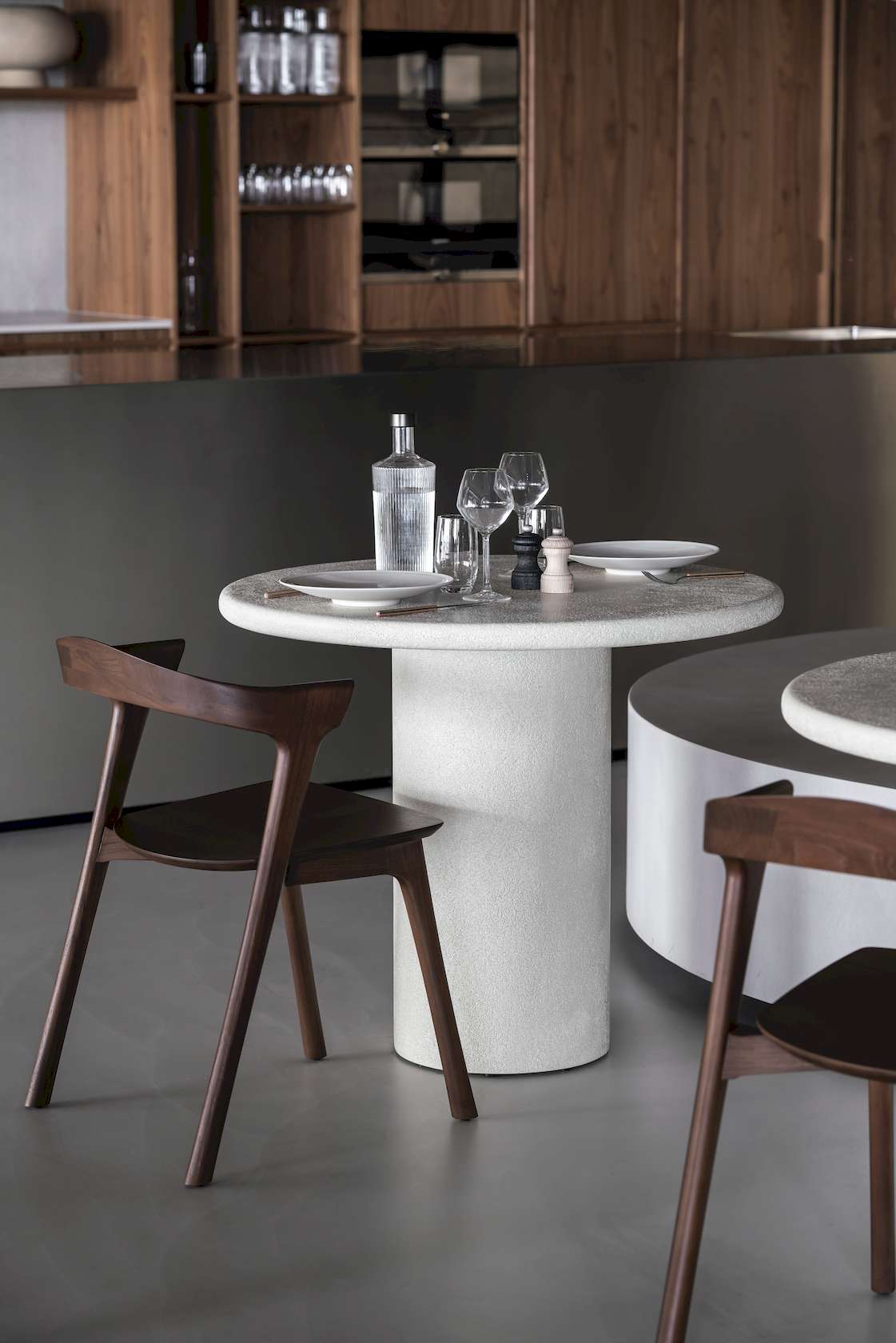 Ethnicraft Elements Round Dining Table