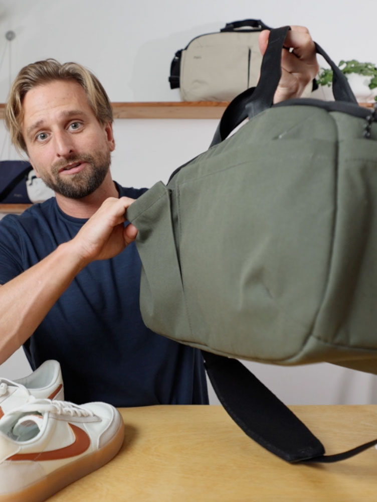 Chase Reeves reviews the 25L Travel Duffel