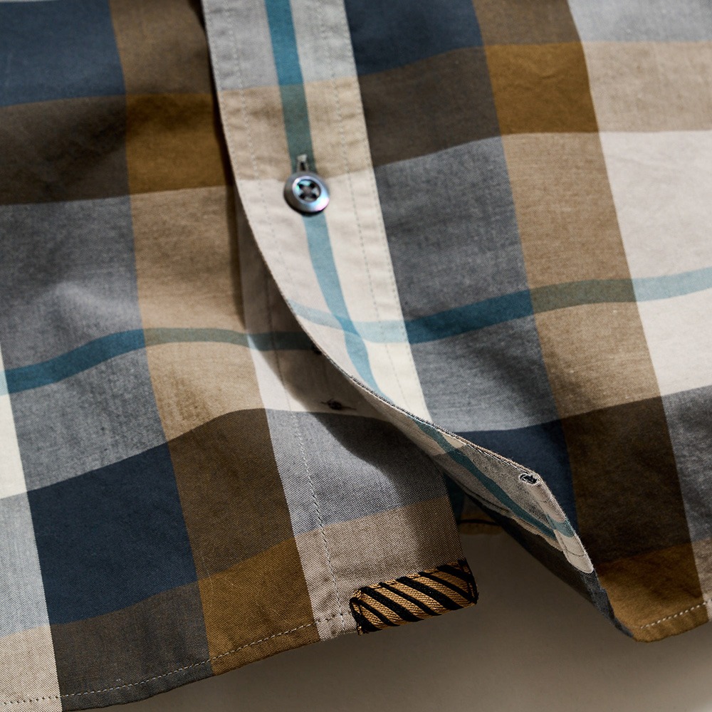 Placket