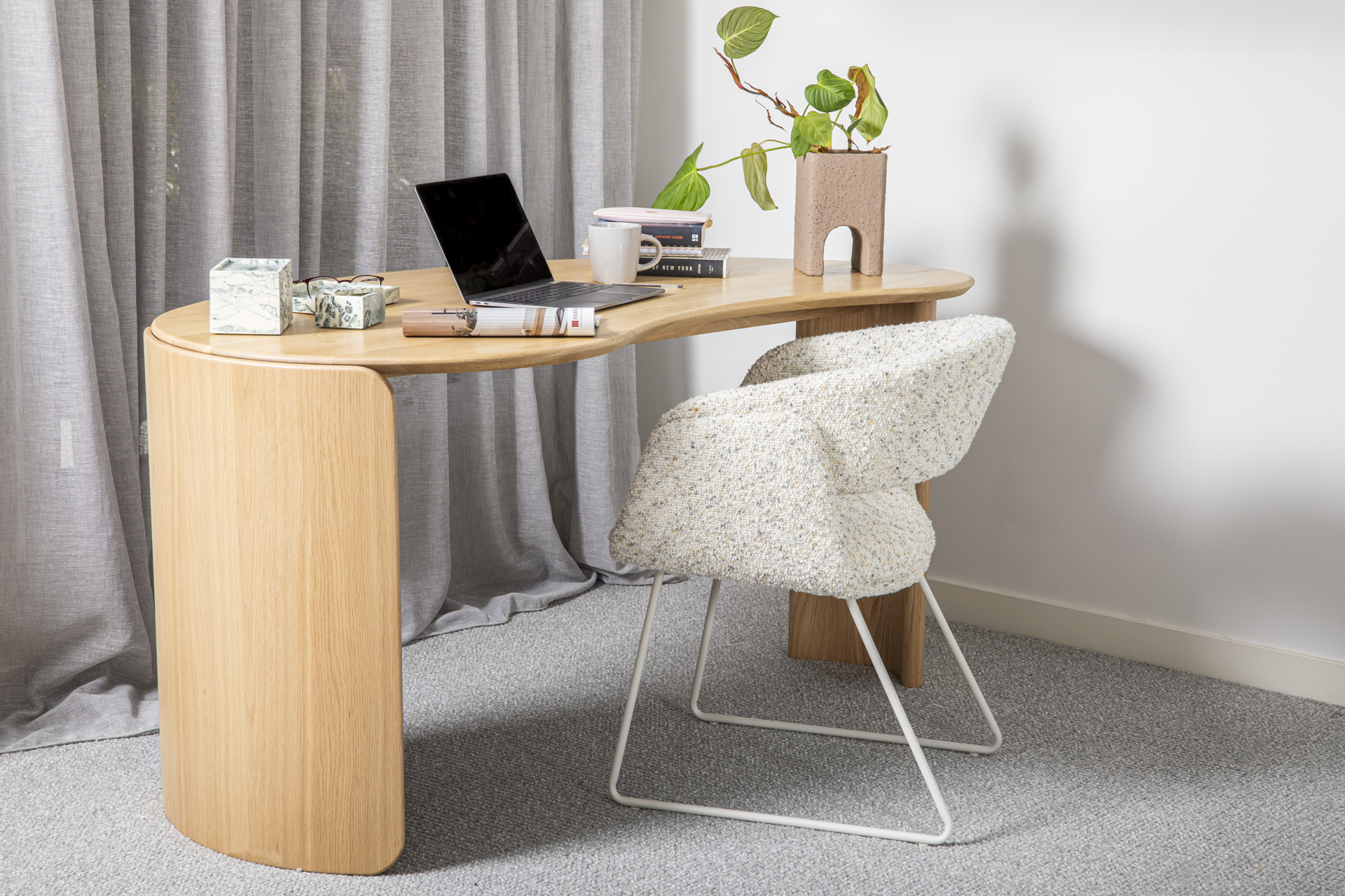 Polar Arm Chair