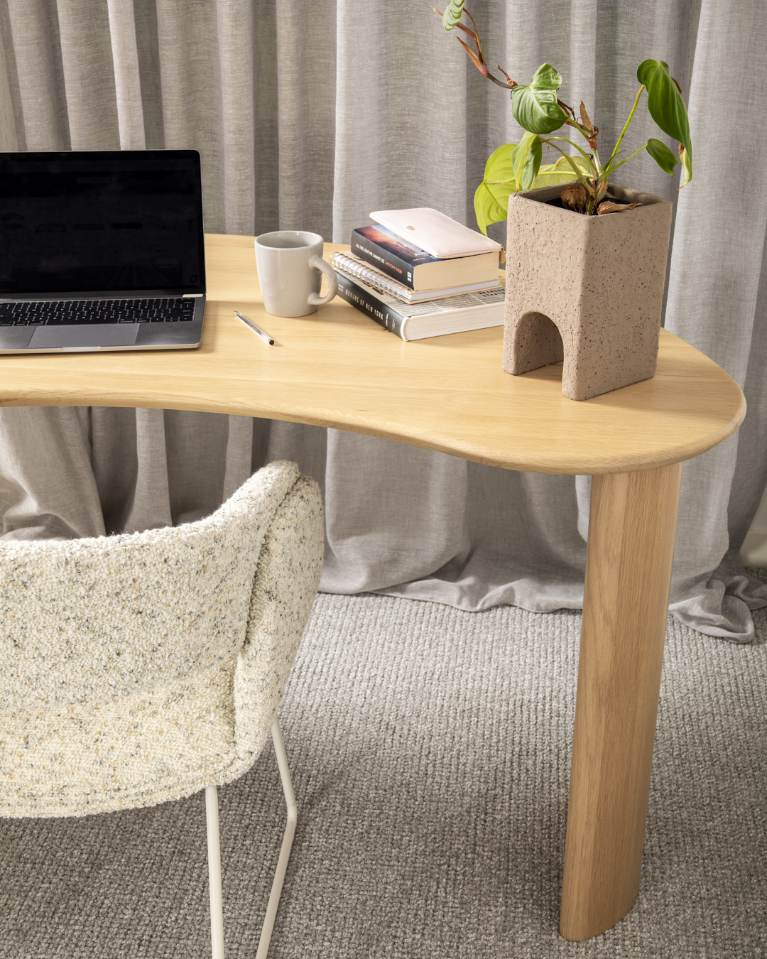 Polar Arm Chair
