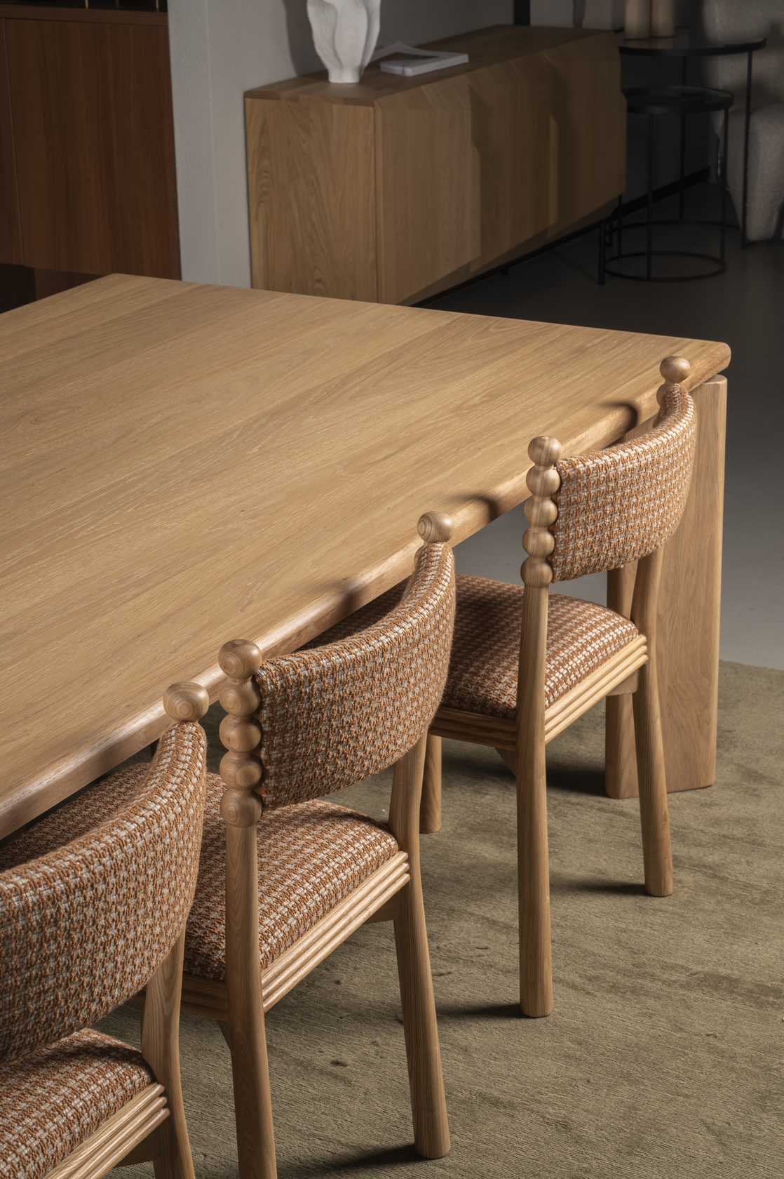 Traverse Dining Table