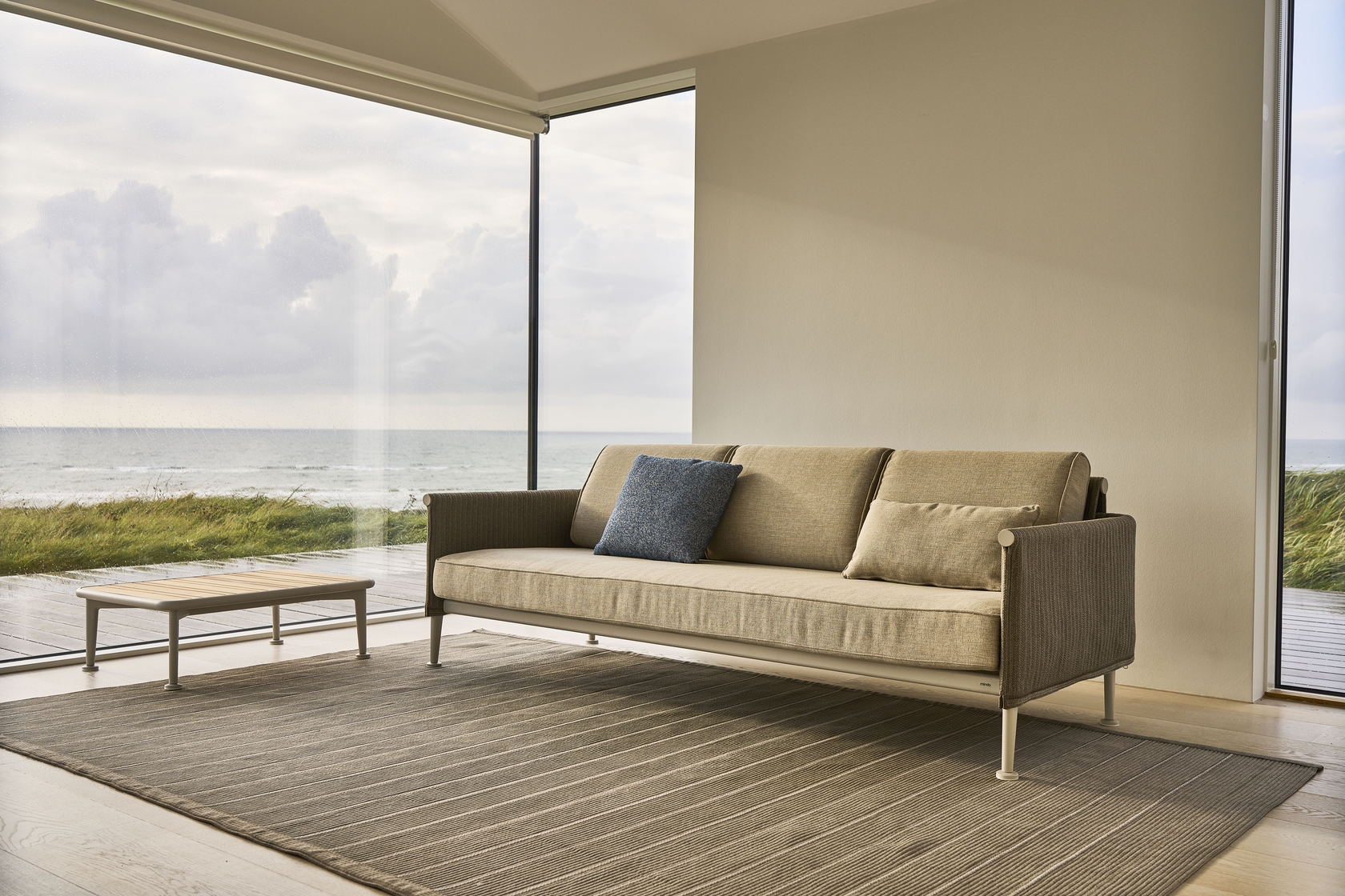 Mindo 122 Coffee Table