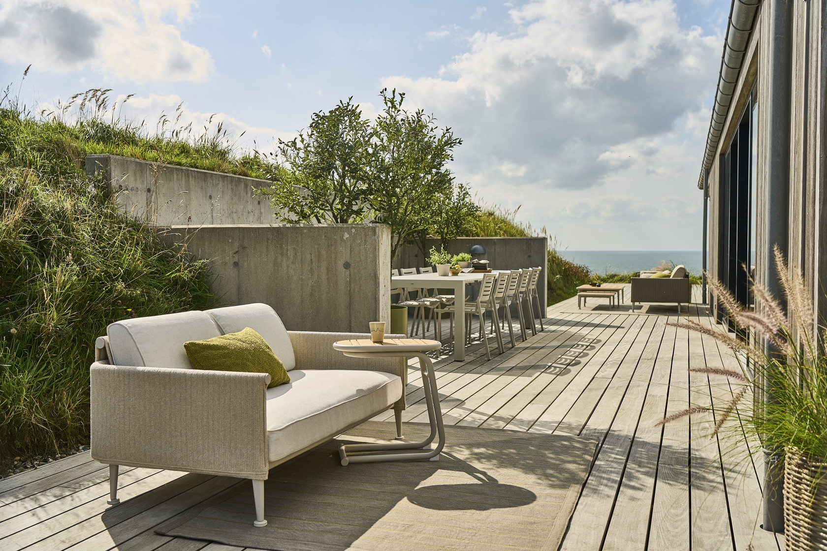 Mindo 122 Side Table