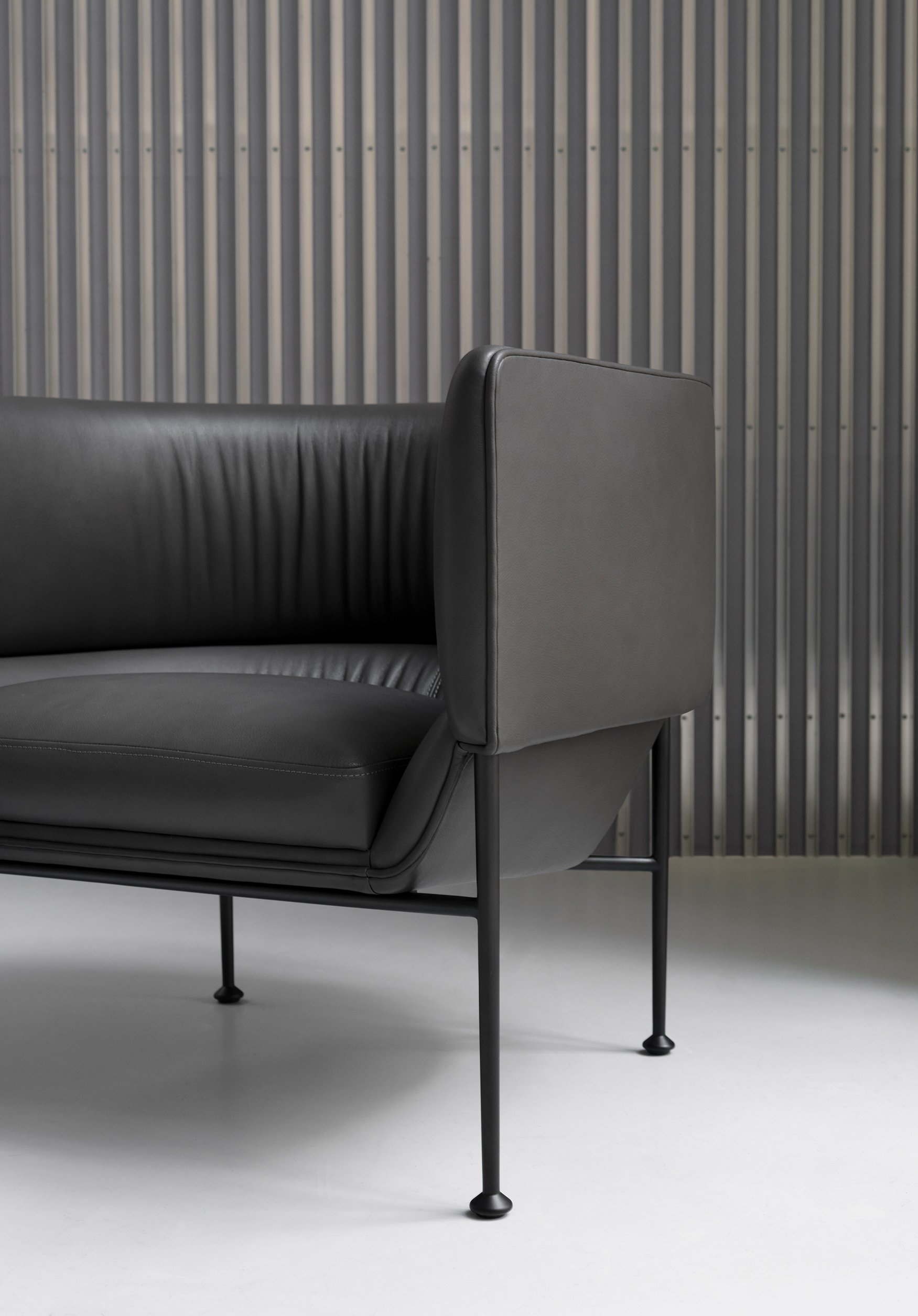 Collar Large Lounge Chair - Sable Barona Leather - Floor Stock