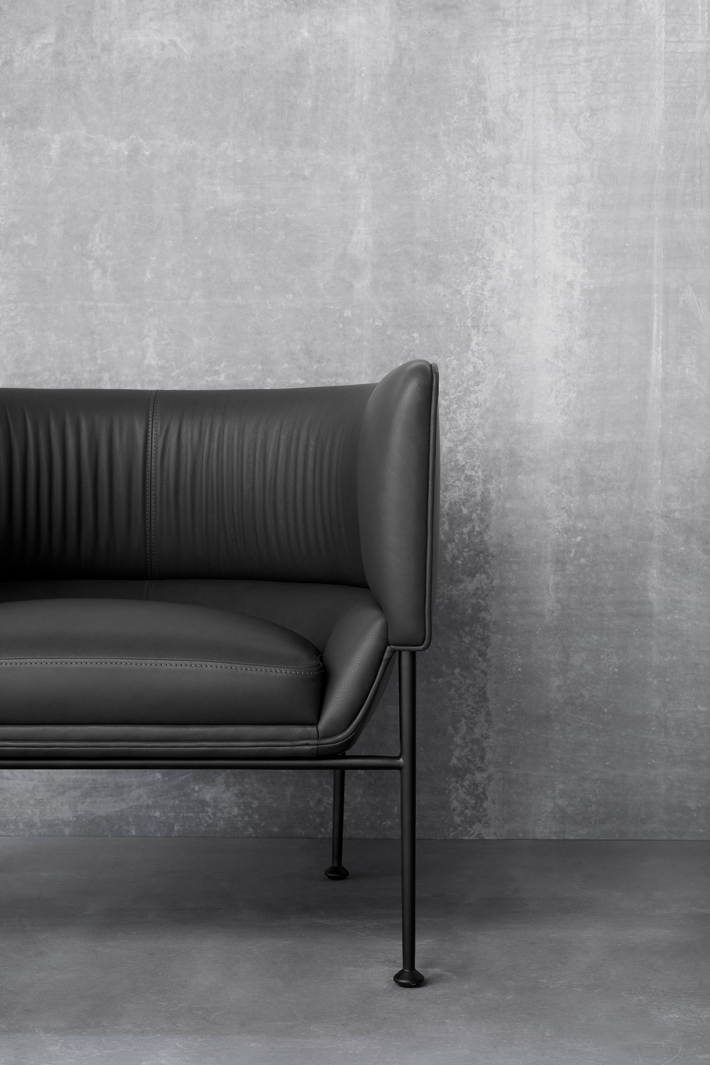 Collar Large Lounge Chair - Sable Barona Leather - Floor Stock