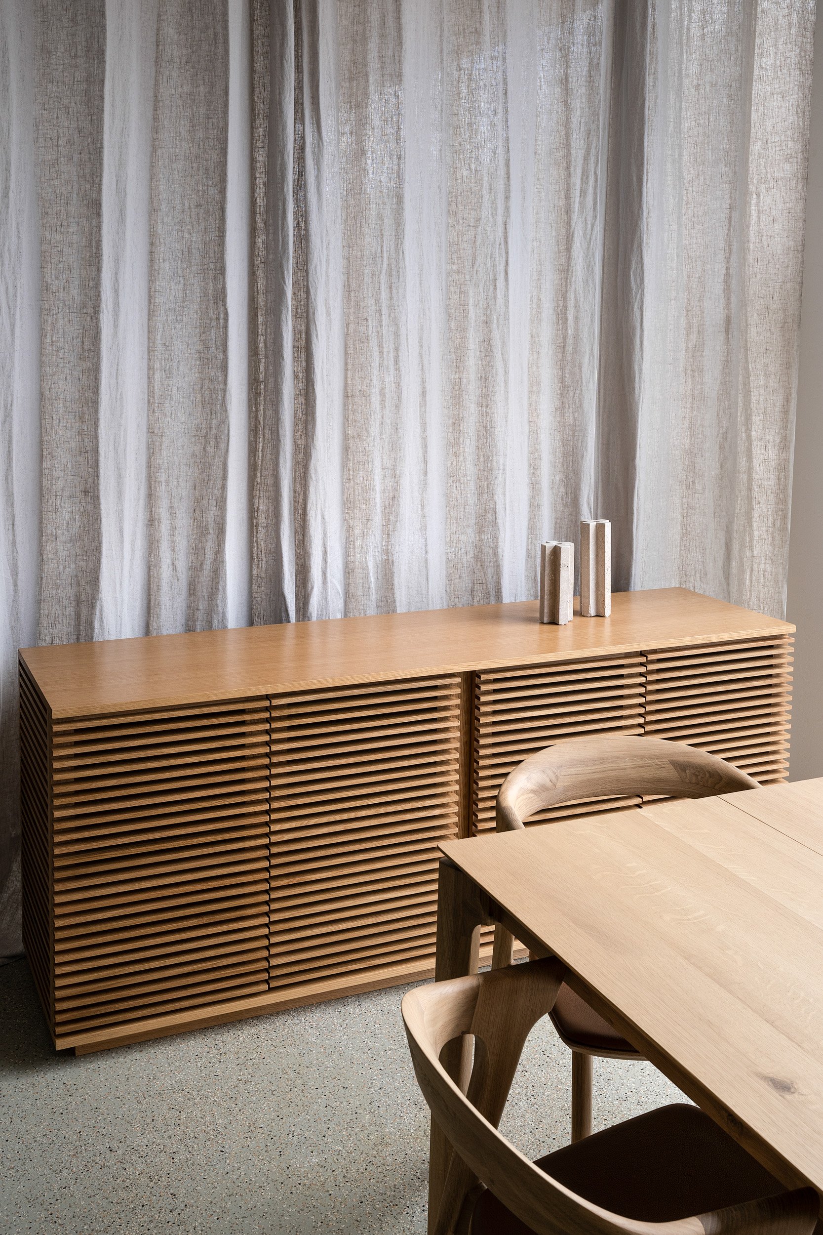 Line Credenza - 4 Doors - American Oak - Floor Stock