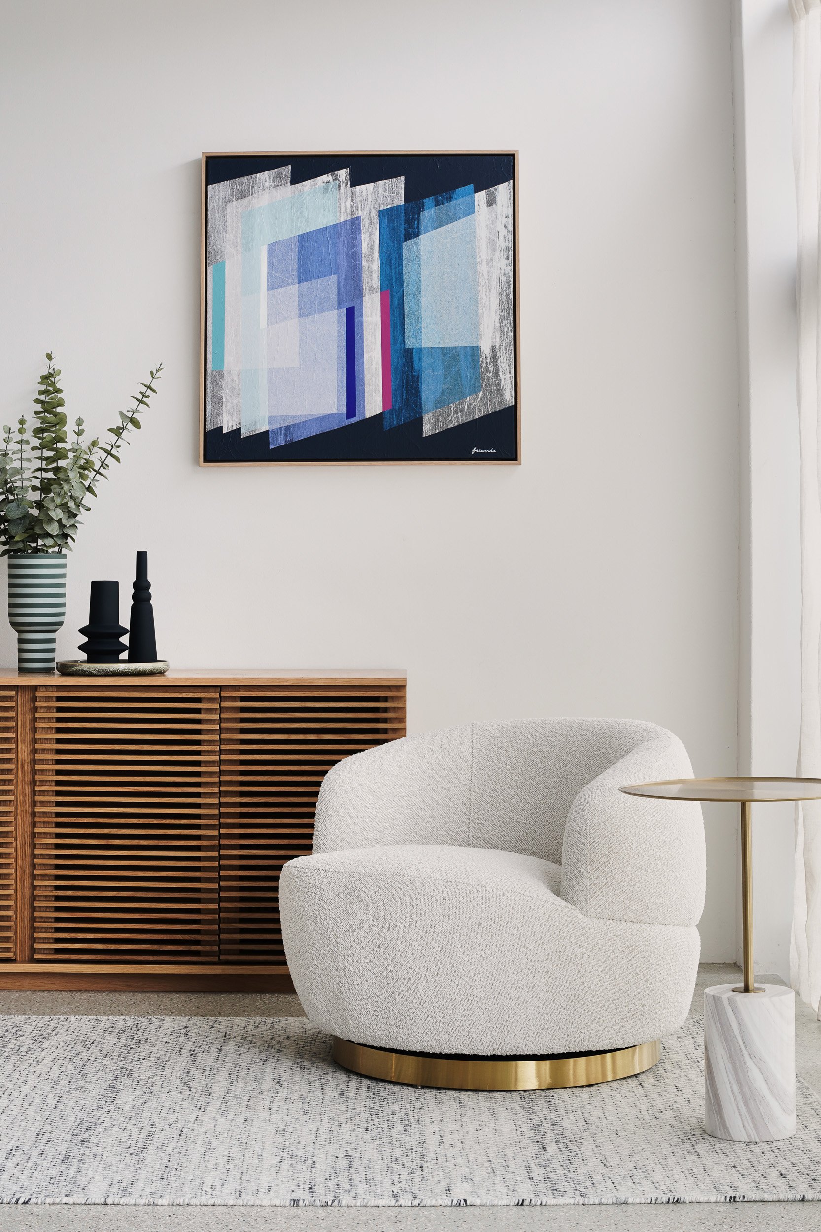 Line Credenza - 4 Doors - American Oak - Floor Stock