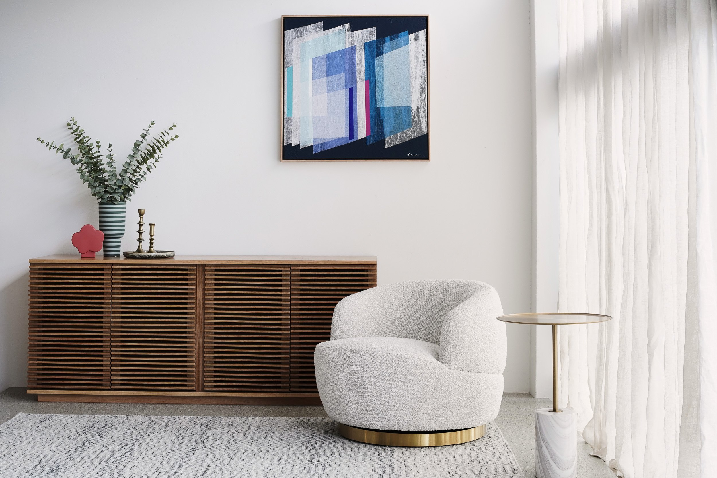 Line Credenza - 4 Doors - American Oak - Floor Stock